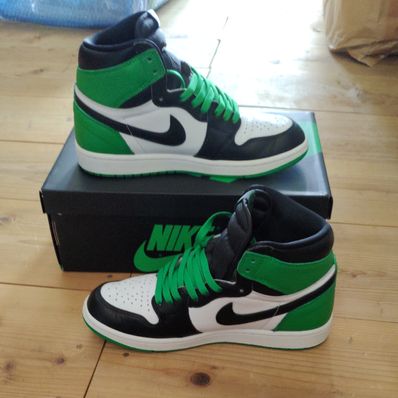 Nike Air Jordan 1 Retro High OG "Celtics/Black and Lucky Green" (2023)