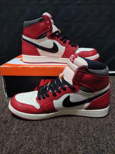 Nike Air Jordan 1 High OG "Lost & Found/Chicago"