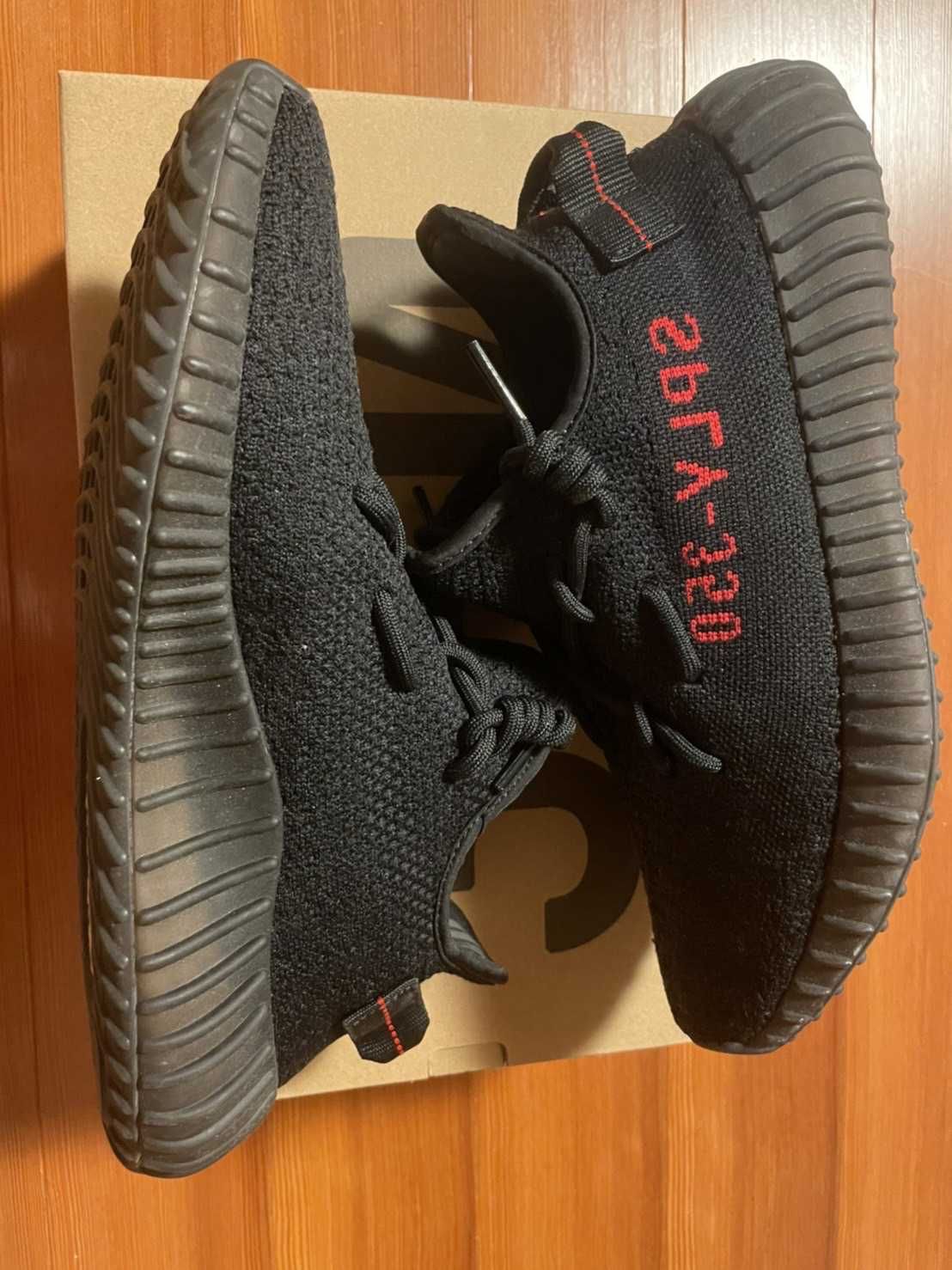 adidas YEEZY Boost 350 V2 "Core Black/Red" (2020)