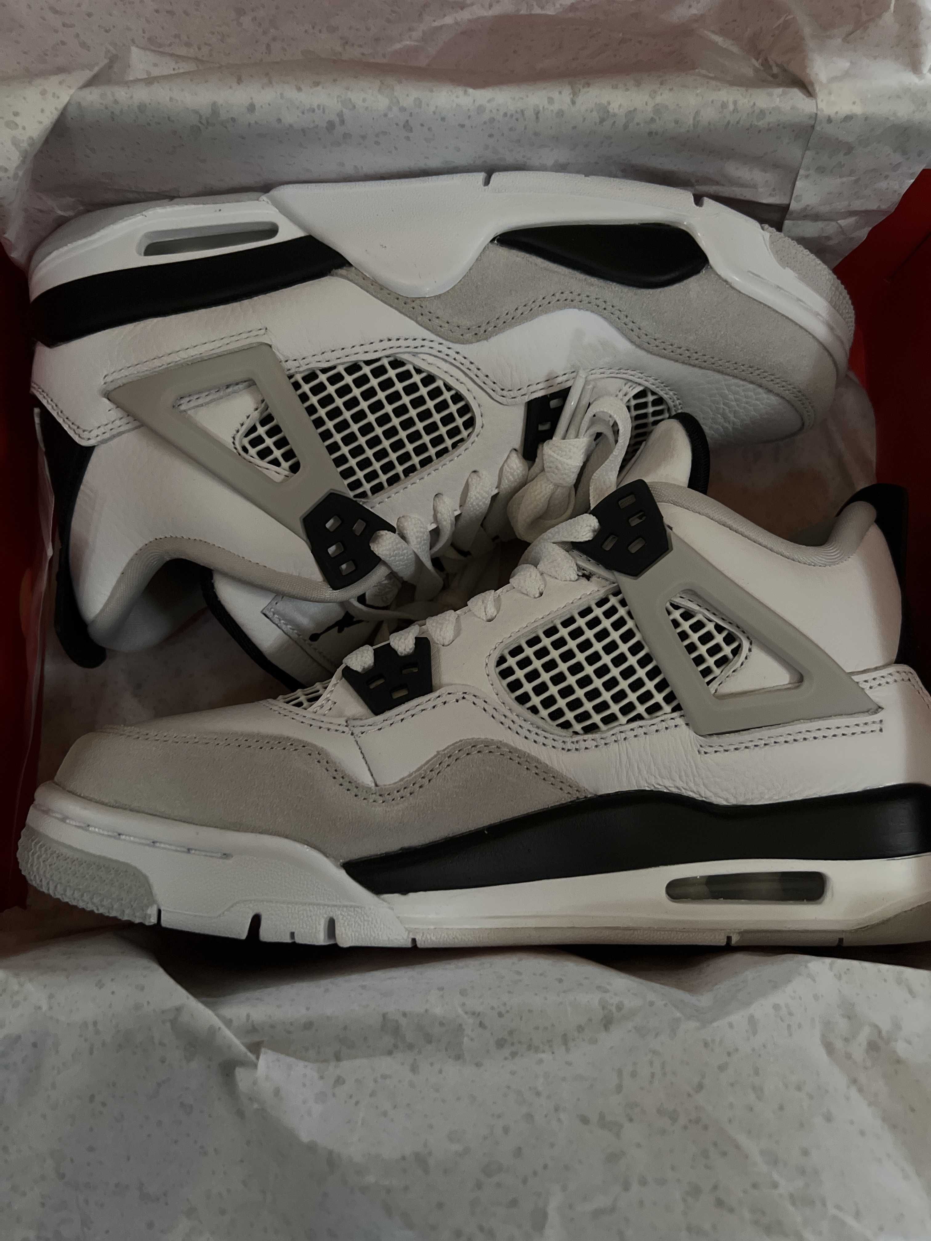 Nike GS Air Jordan 4 "Military Black"