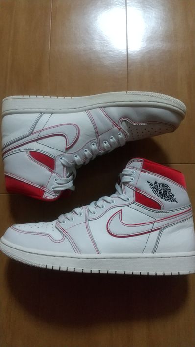 Nike Air Jordan 1 Retro High OG "Sail/University Red"