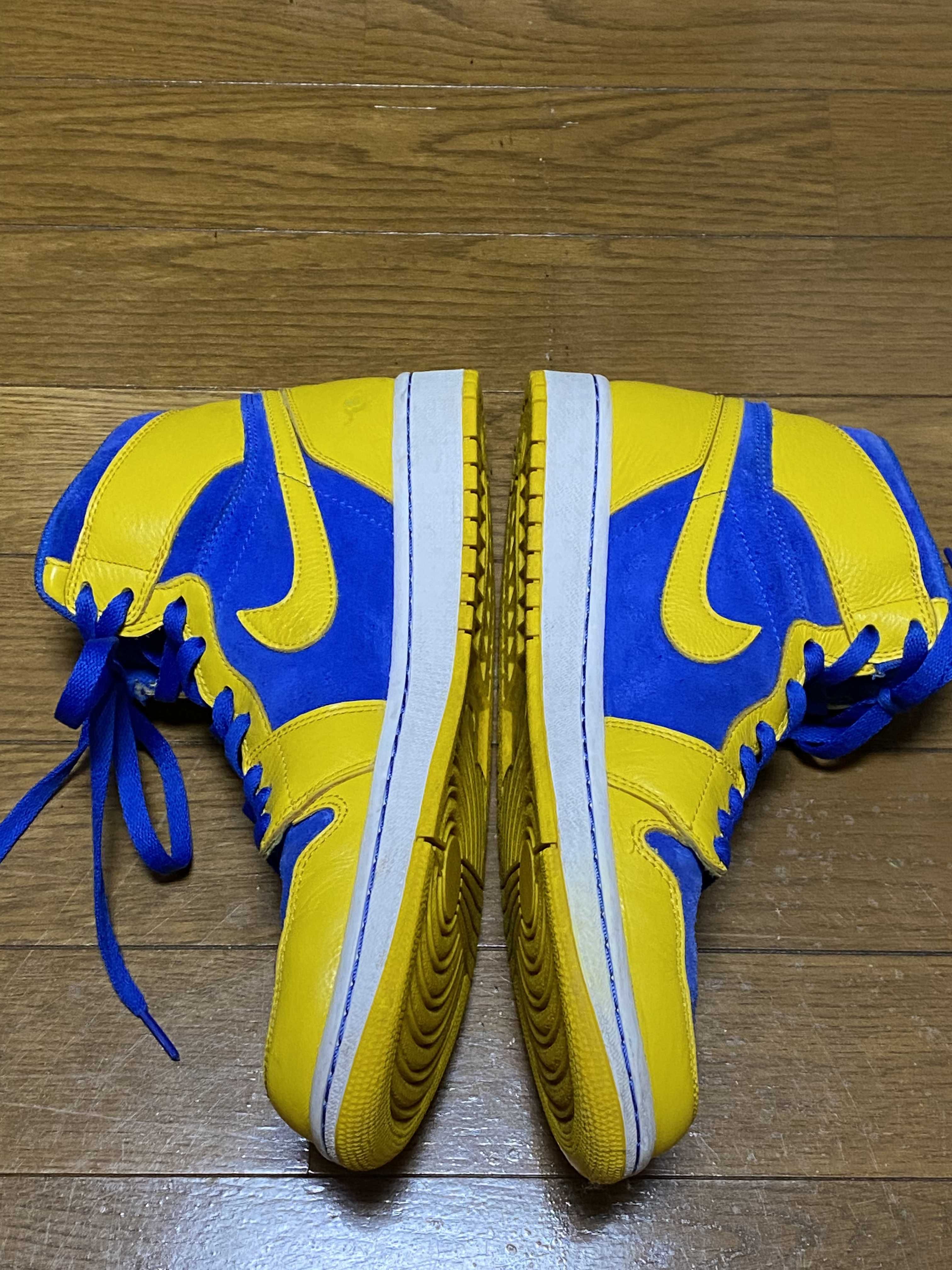 Nike Air Jordan 1 RETRO High OG "Laney"
