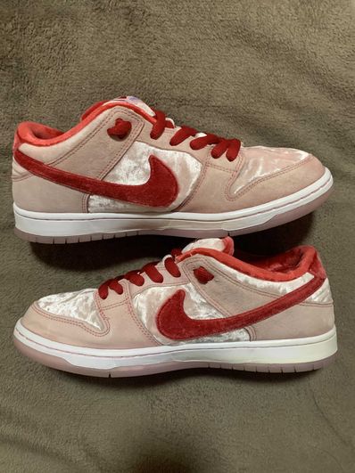 Strangelove × Nike SB Dunk Low "Valentine’s Day"