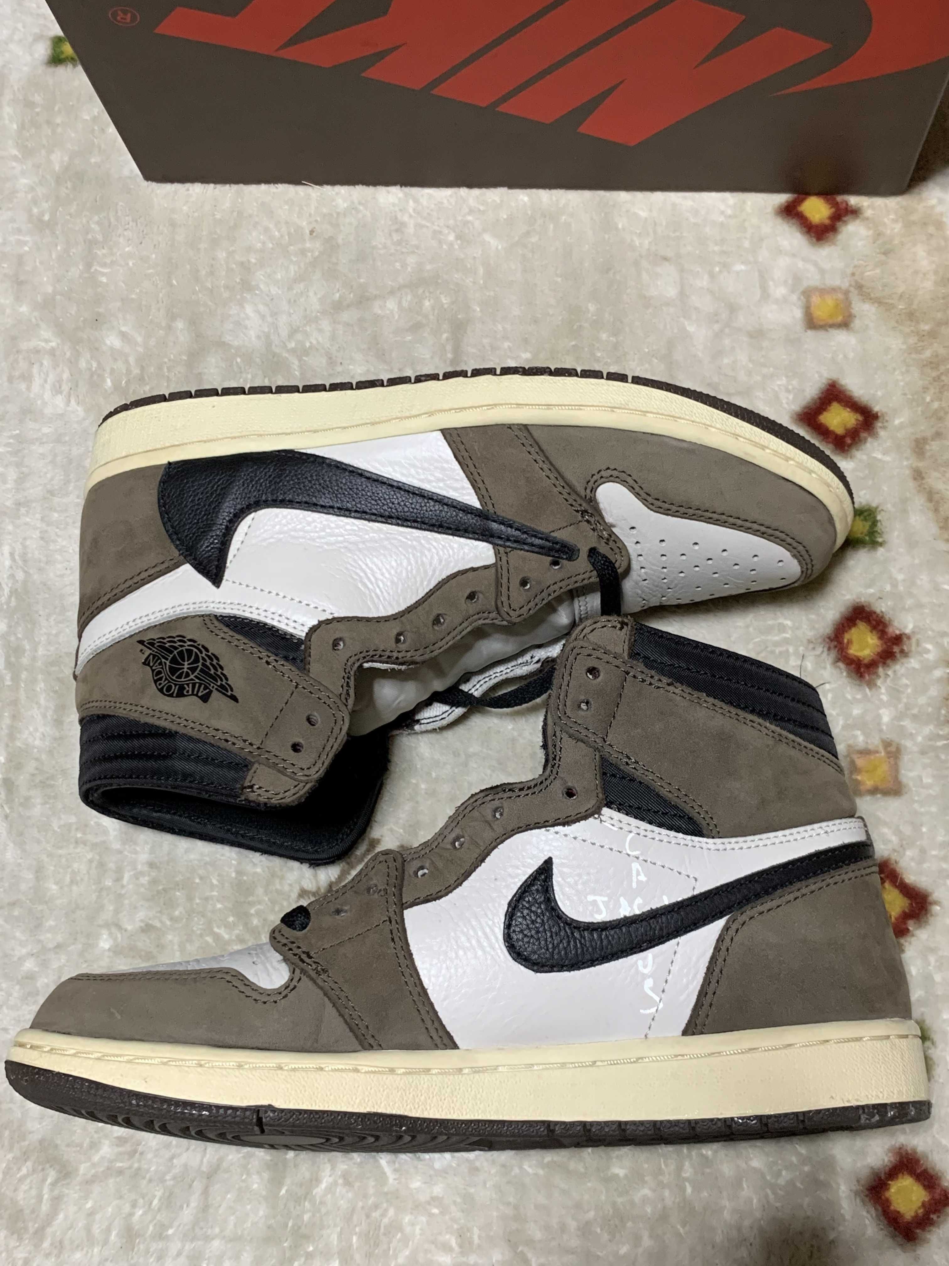 Travis Scott × Nike Air Jordan 1 Retro High OG TS SP "Sail/Dark Mocha"