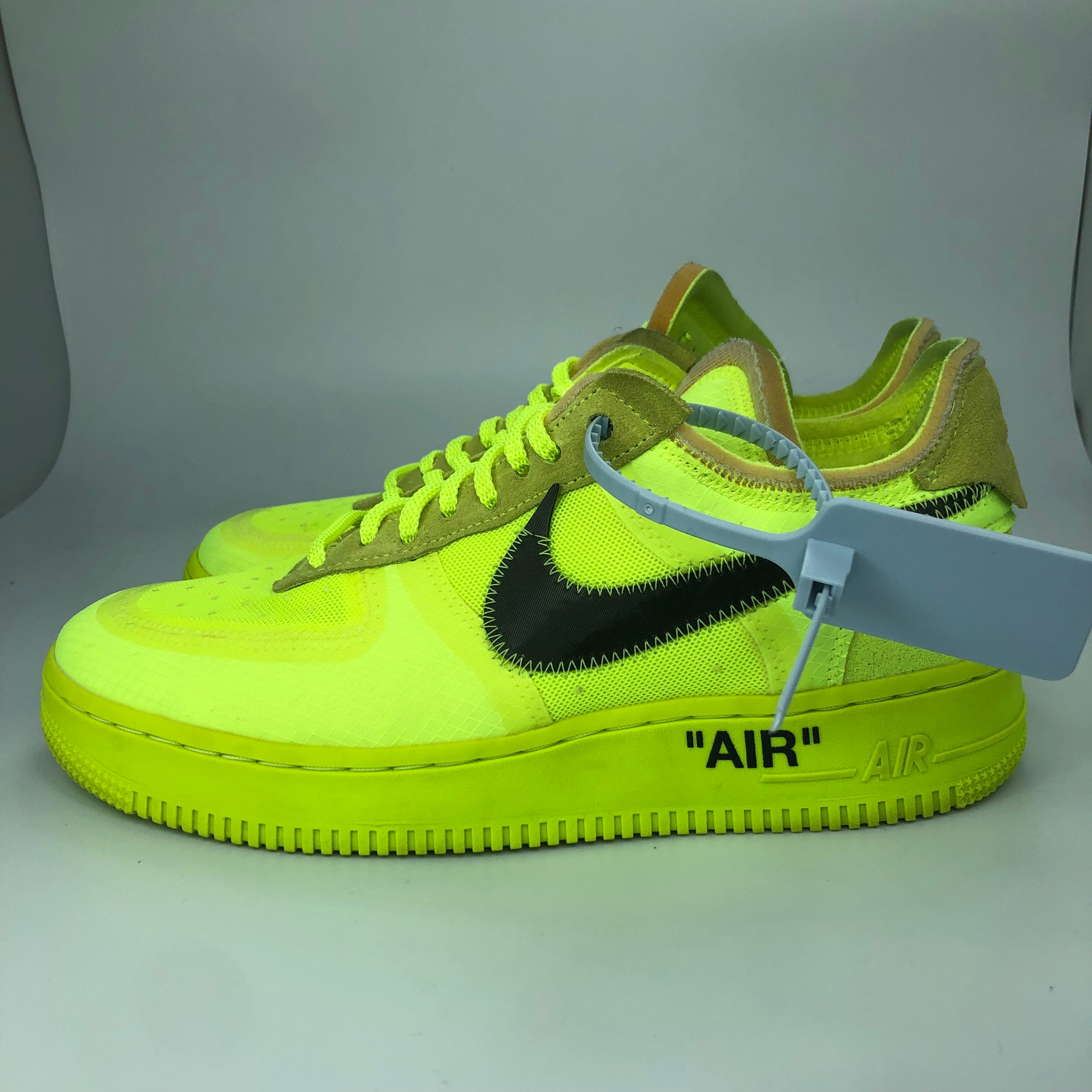 Off-White × Nike Air Force 1 Low "Volt"