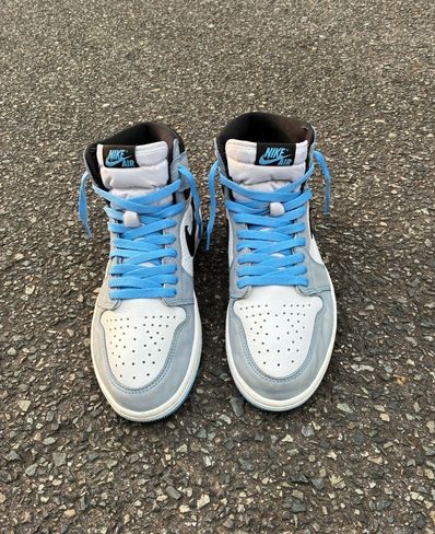 Nike Air Jordan 1 High OG "University Blue"