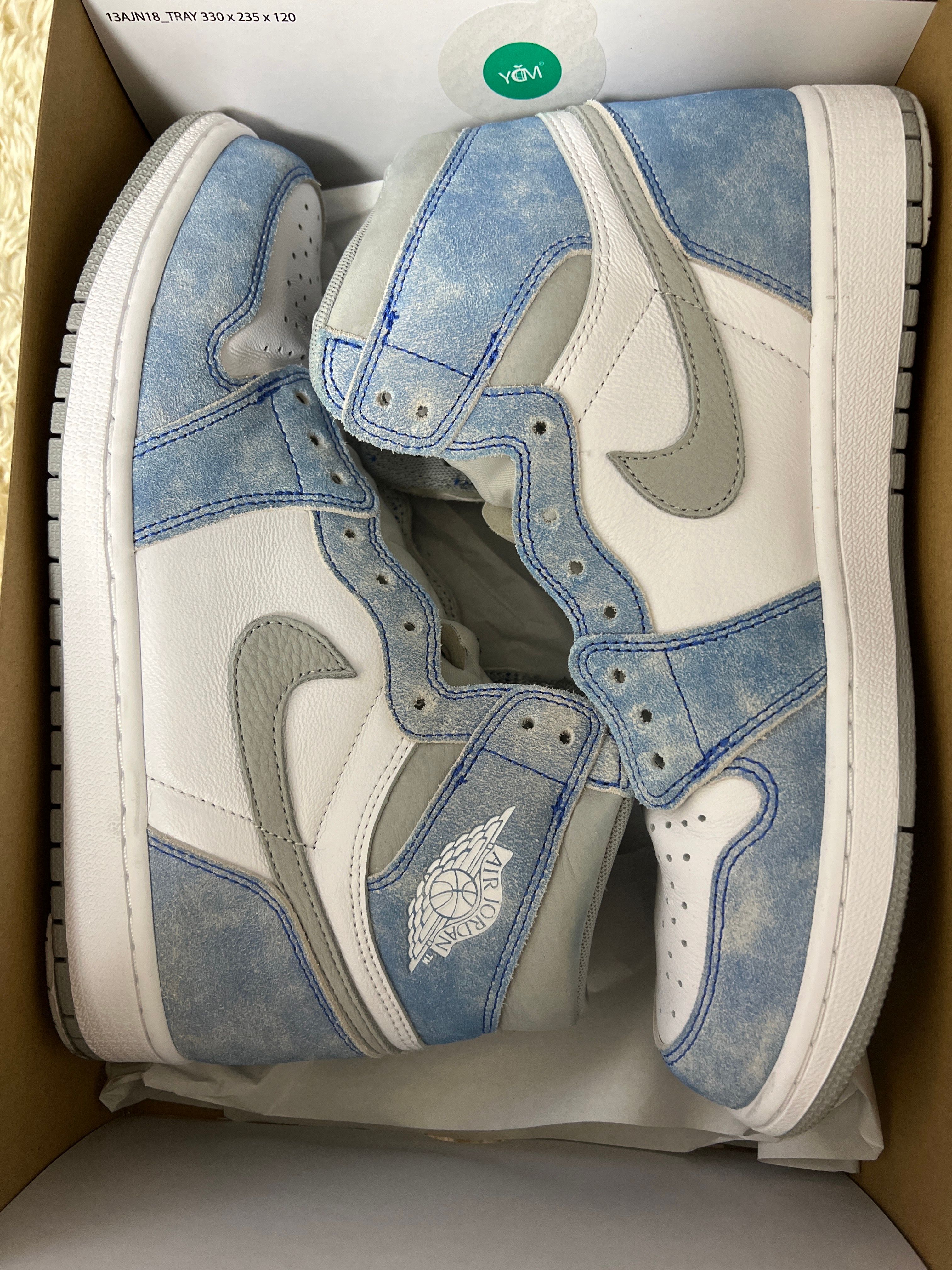 Nike Air Jordan 1 High OG "Hyper Royal"