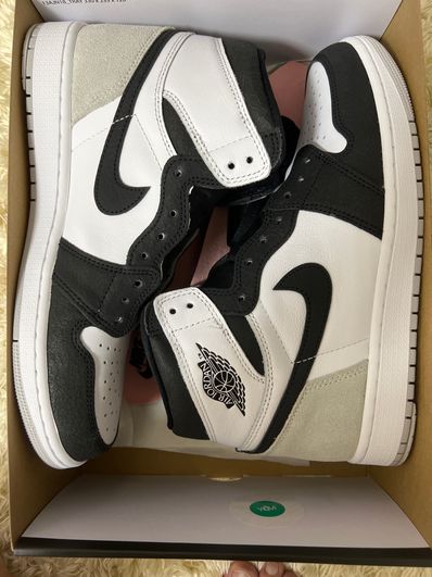 Nike Air Jordan 1 High OG "Bleached Coral"