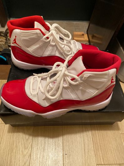Nike Air Jordan 11 "Varsity Red"