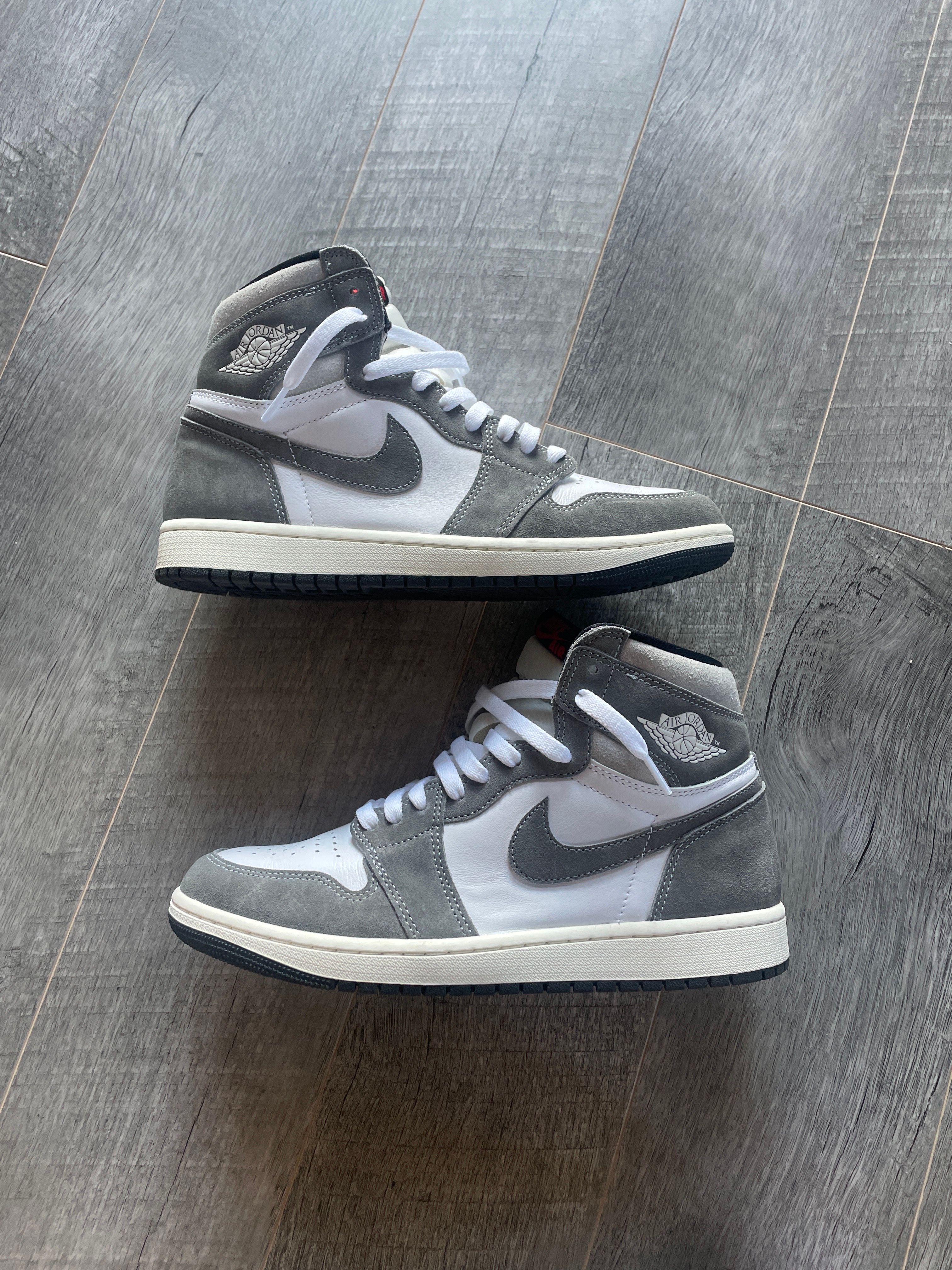 Nike Air Jordan 1 Retro High OG "Black and Smoke Grey"