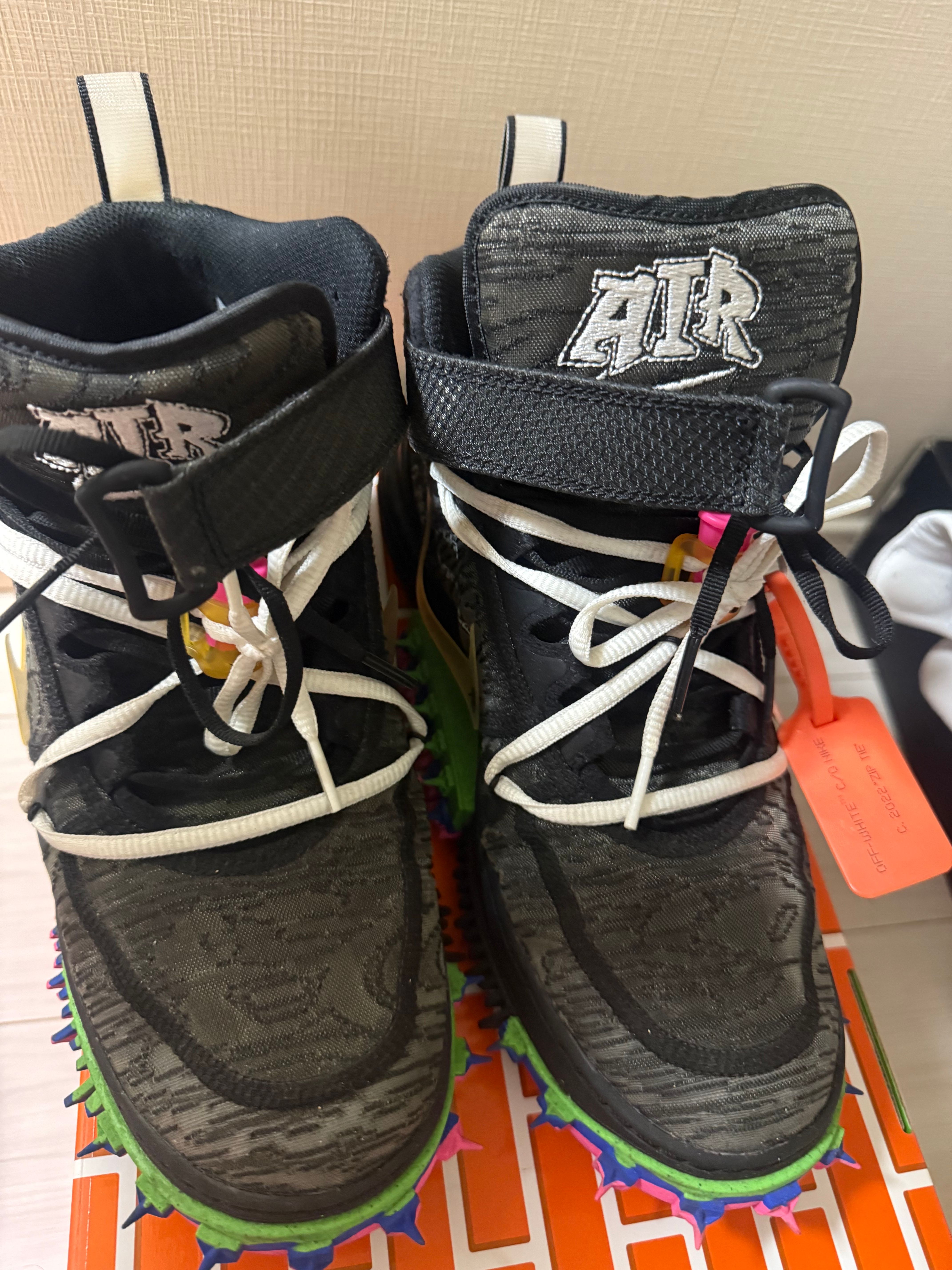 Off-White × Nike Air Force 1 Mid "Black"