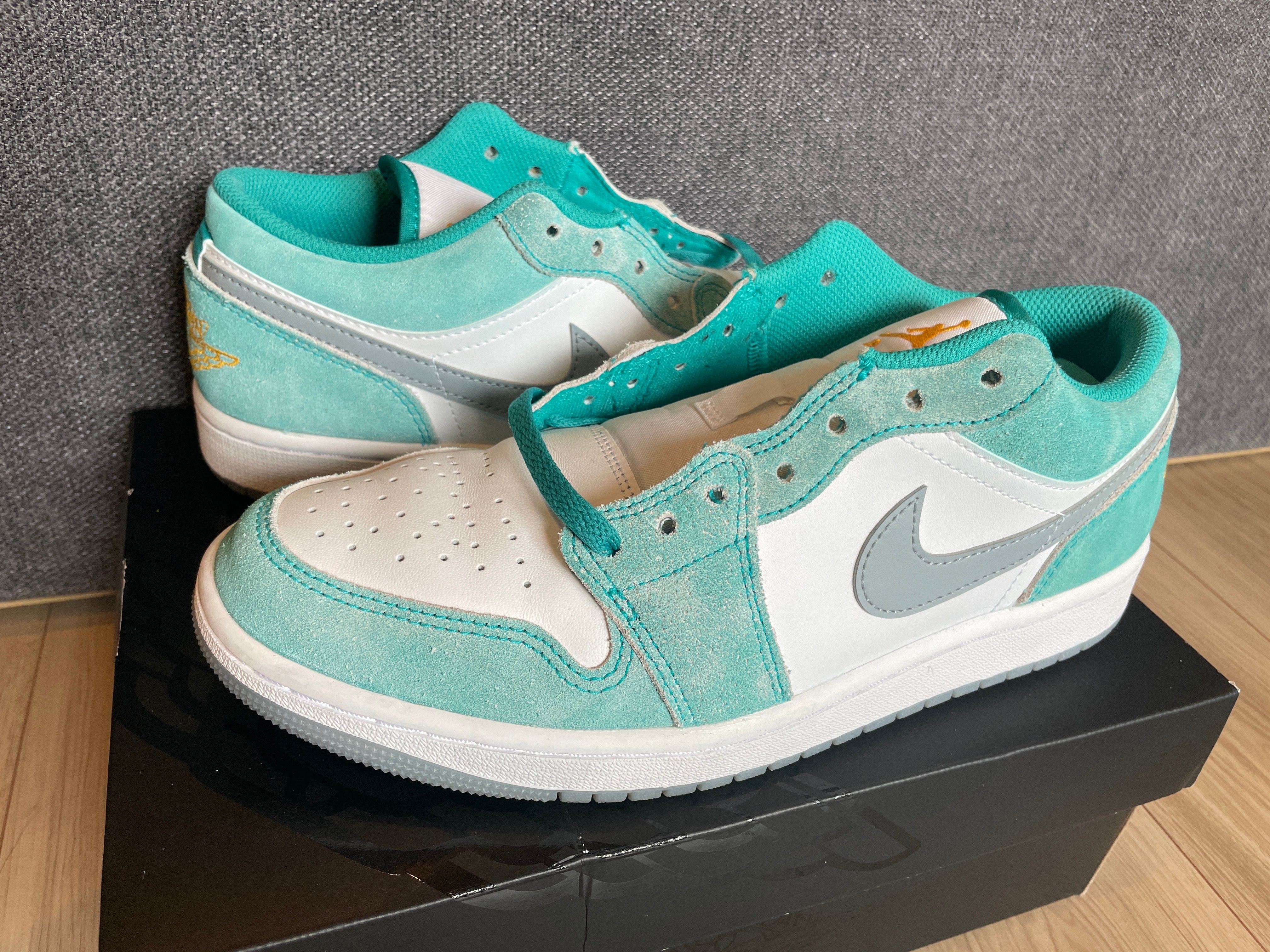 Nike Air Jordan 1 Low SE "New Emerald"