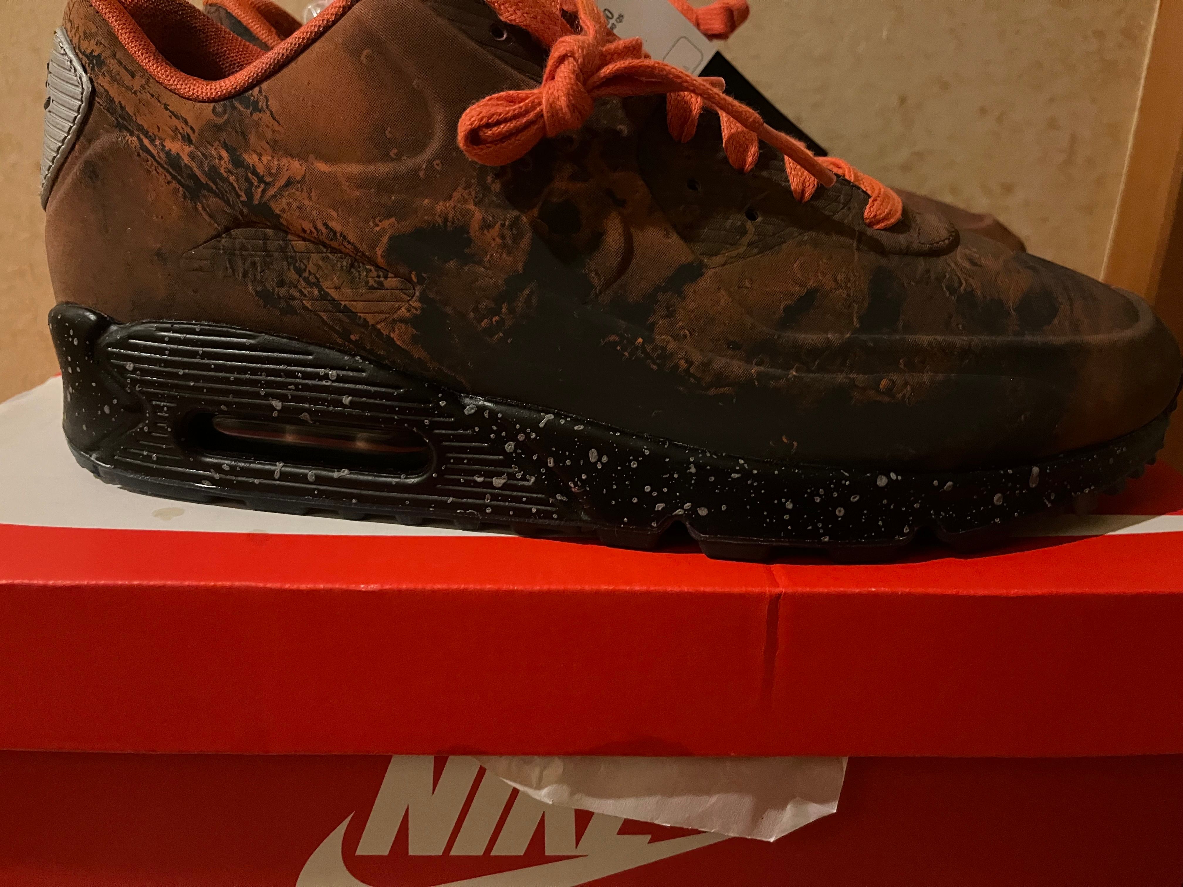 NIKE AIR MAX 90 QS "MARS LANDING"