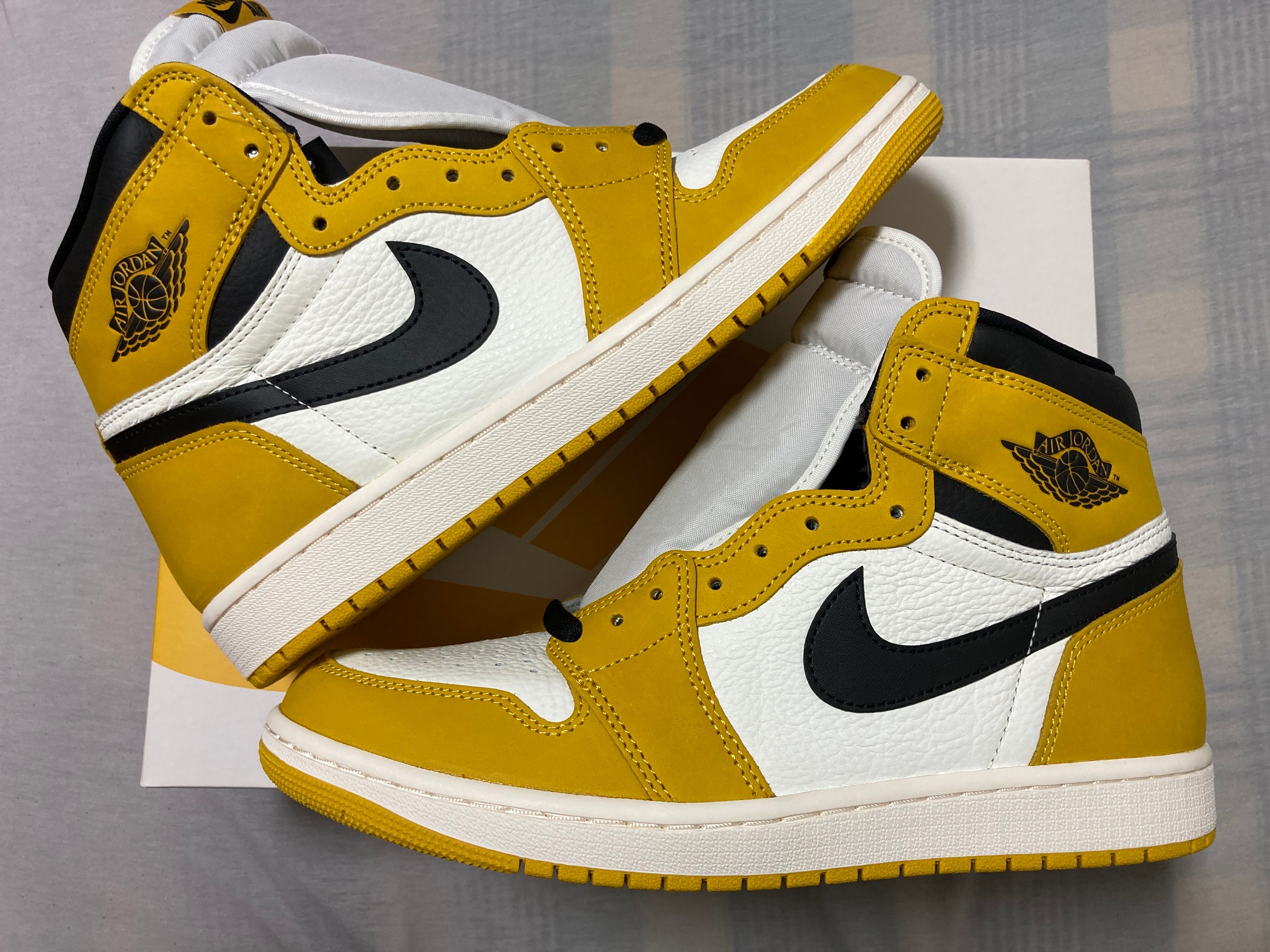 Nike Air Jordan 1 Retro High OG "Yellow Ochre"