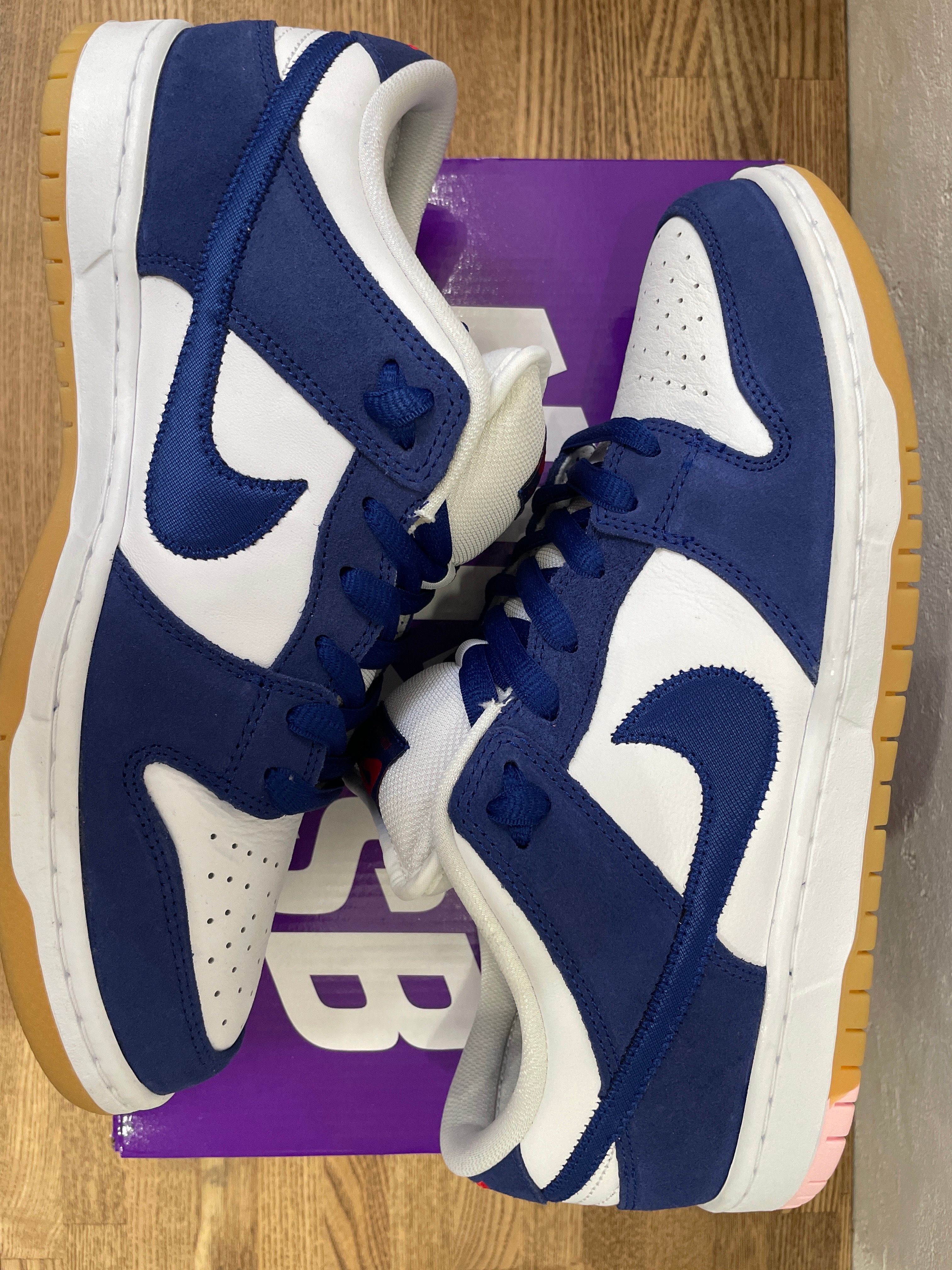Nike SB Dunk Low "Los Angeles Dodgers/Deep Royal Blue"