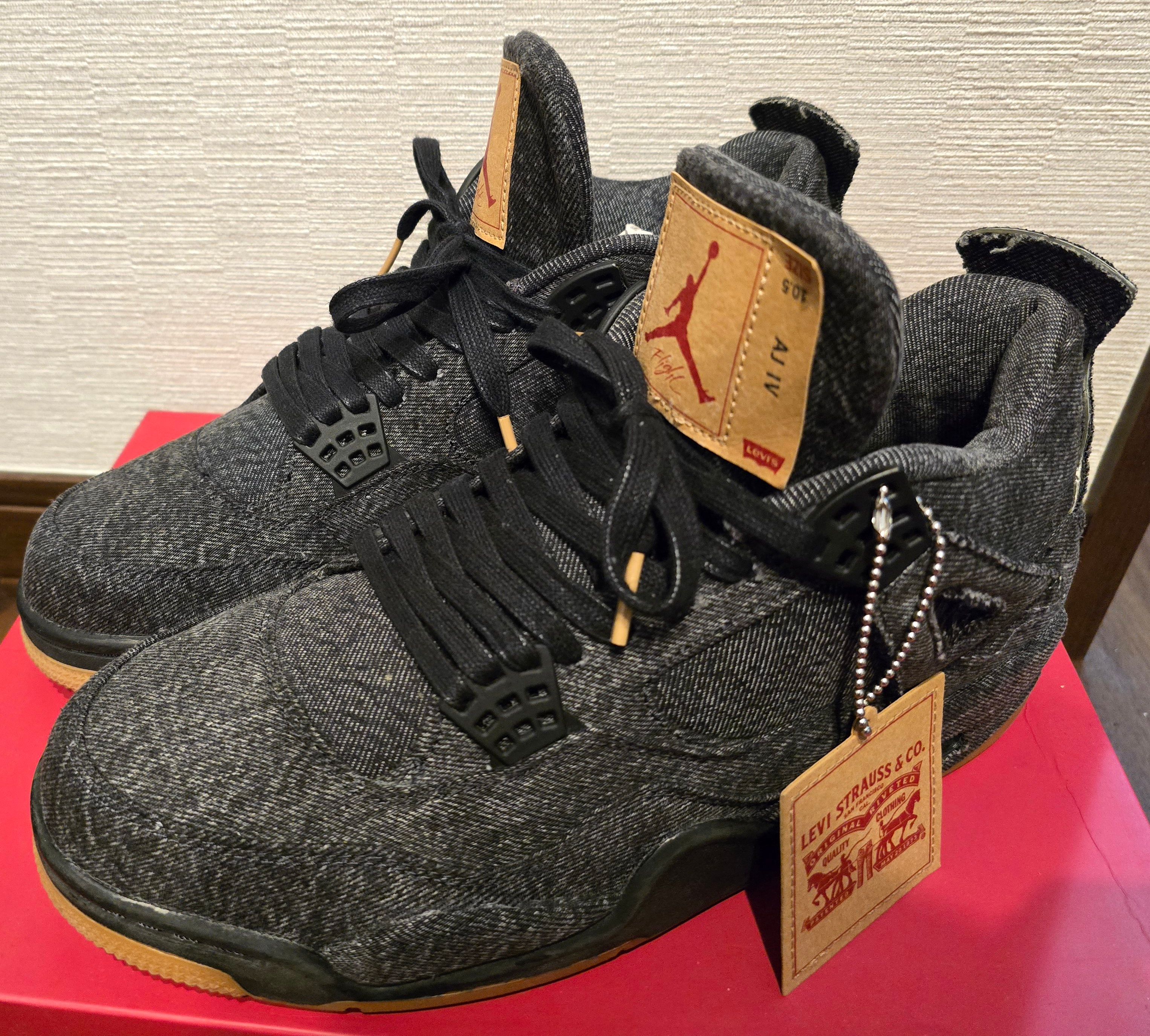 Nike × Levi's Air Jordan 4 "Black Denim" (LEVIS Tab)