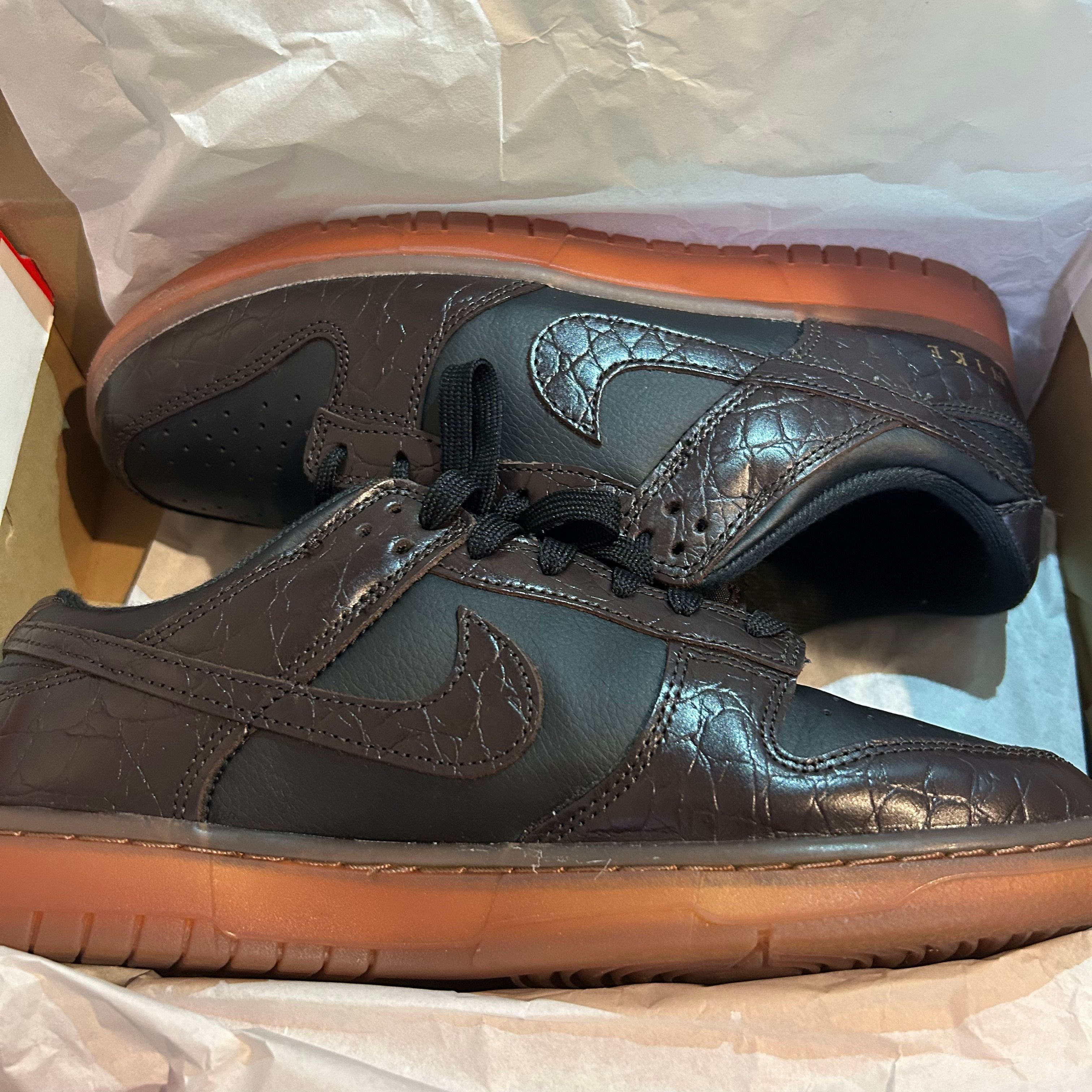 Nike Dunk Low "Velvet Brown and Black"