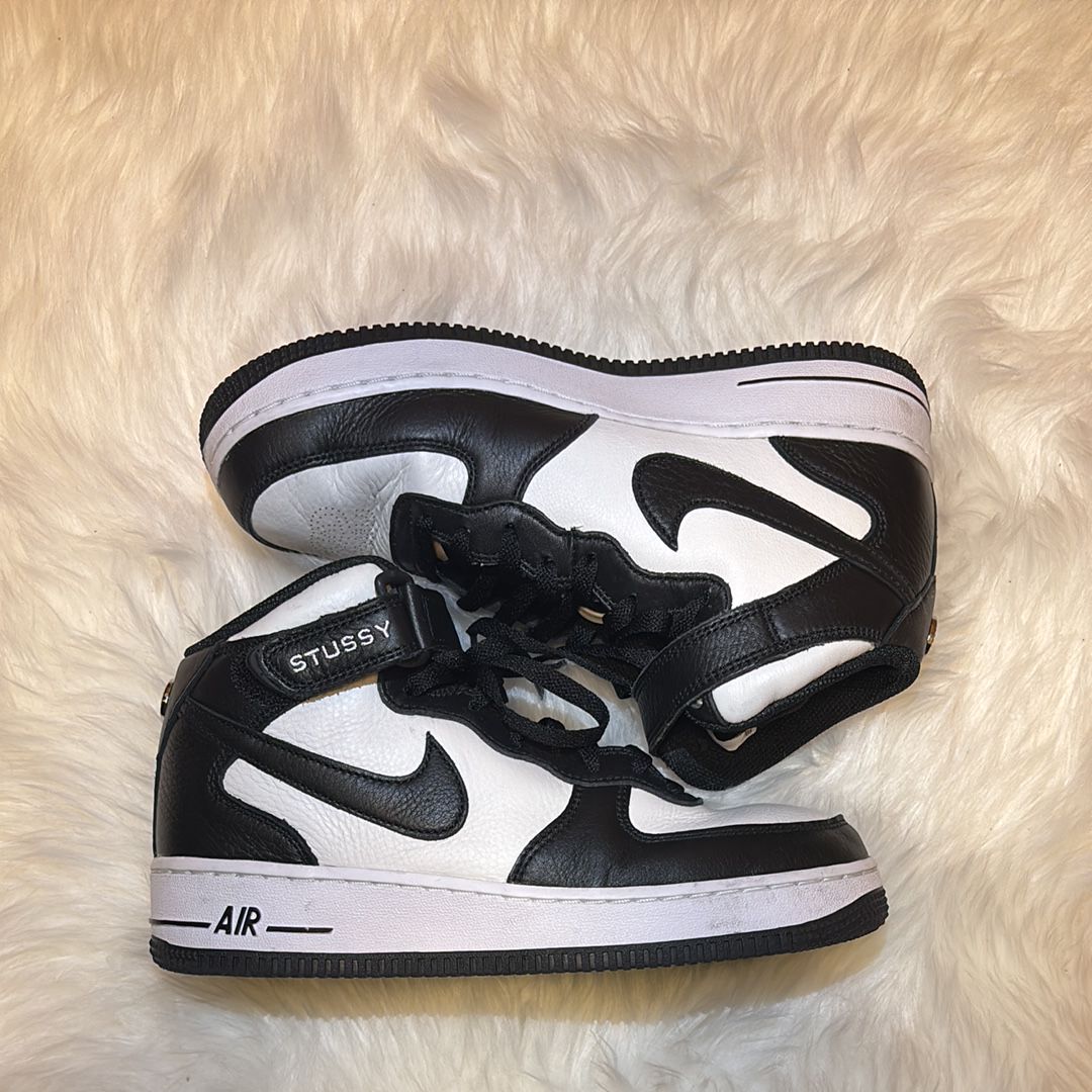 Stussy × Nike Air Force 1 Mid "Black and Light Bone"