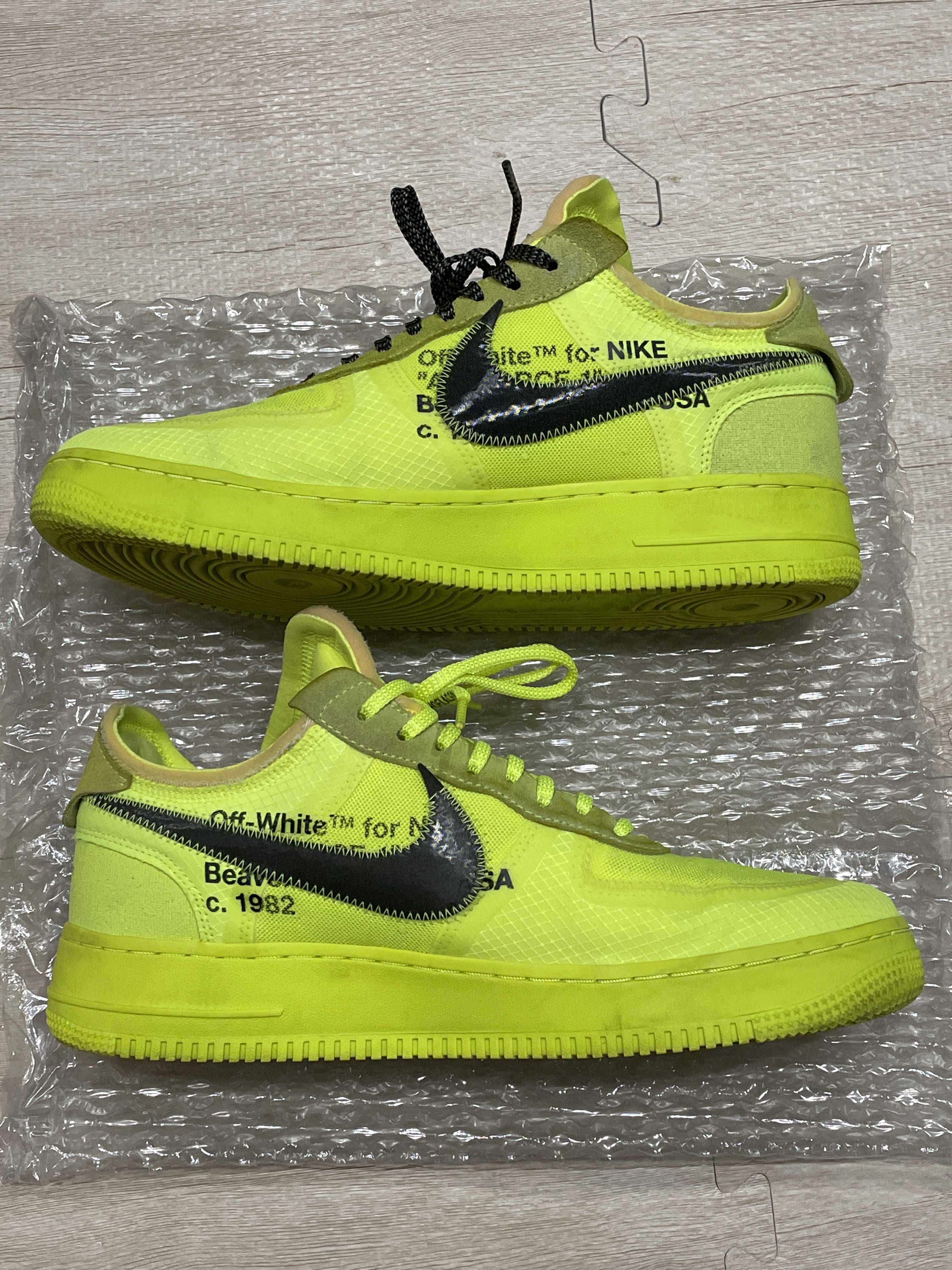Off-White × Nike Air Force 1 Low "Volt"