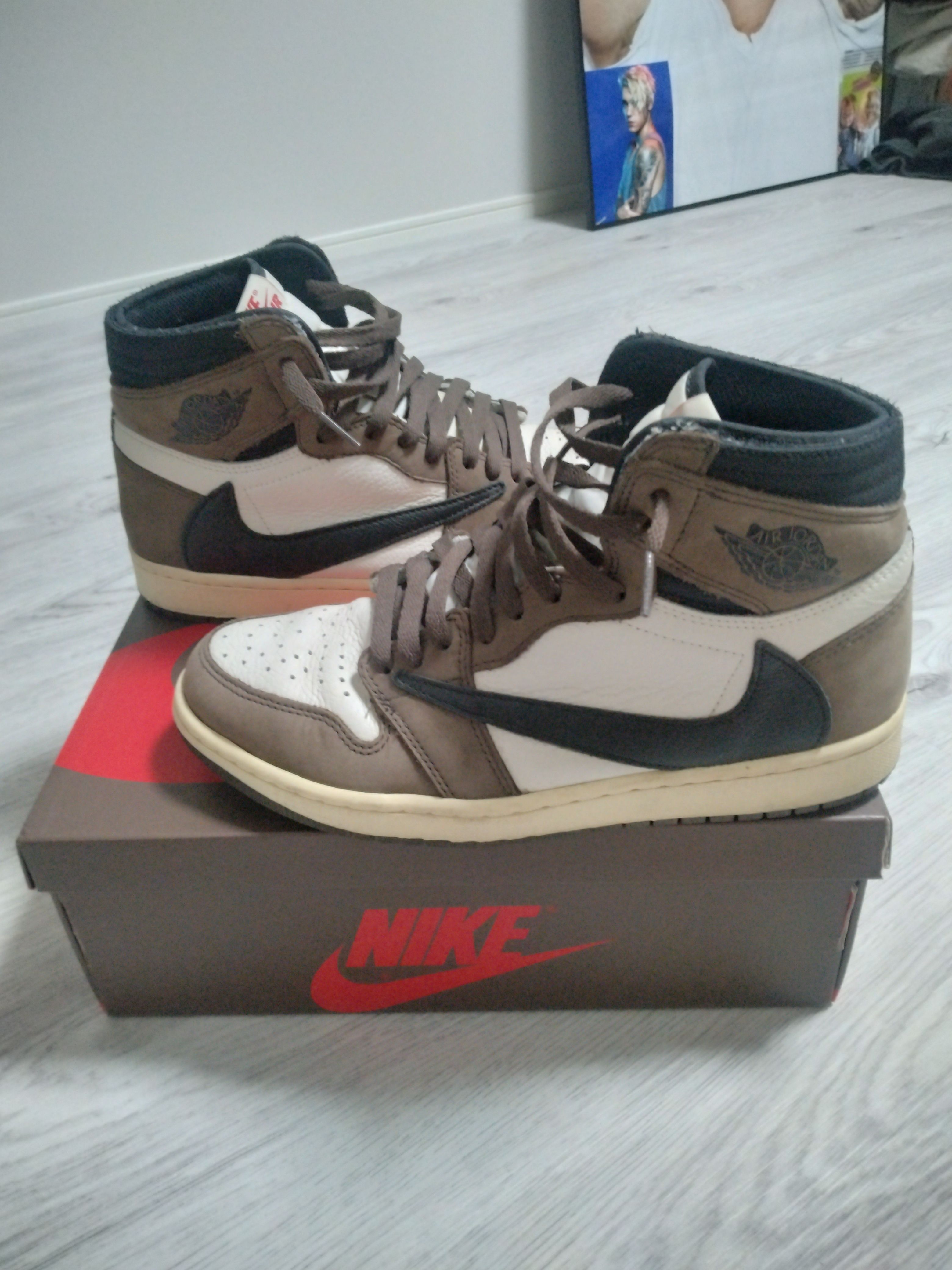 Travis Scott × Nike Air Jordan 1 Retro High OG TS SP "Sail/Dark Mocha"