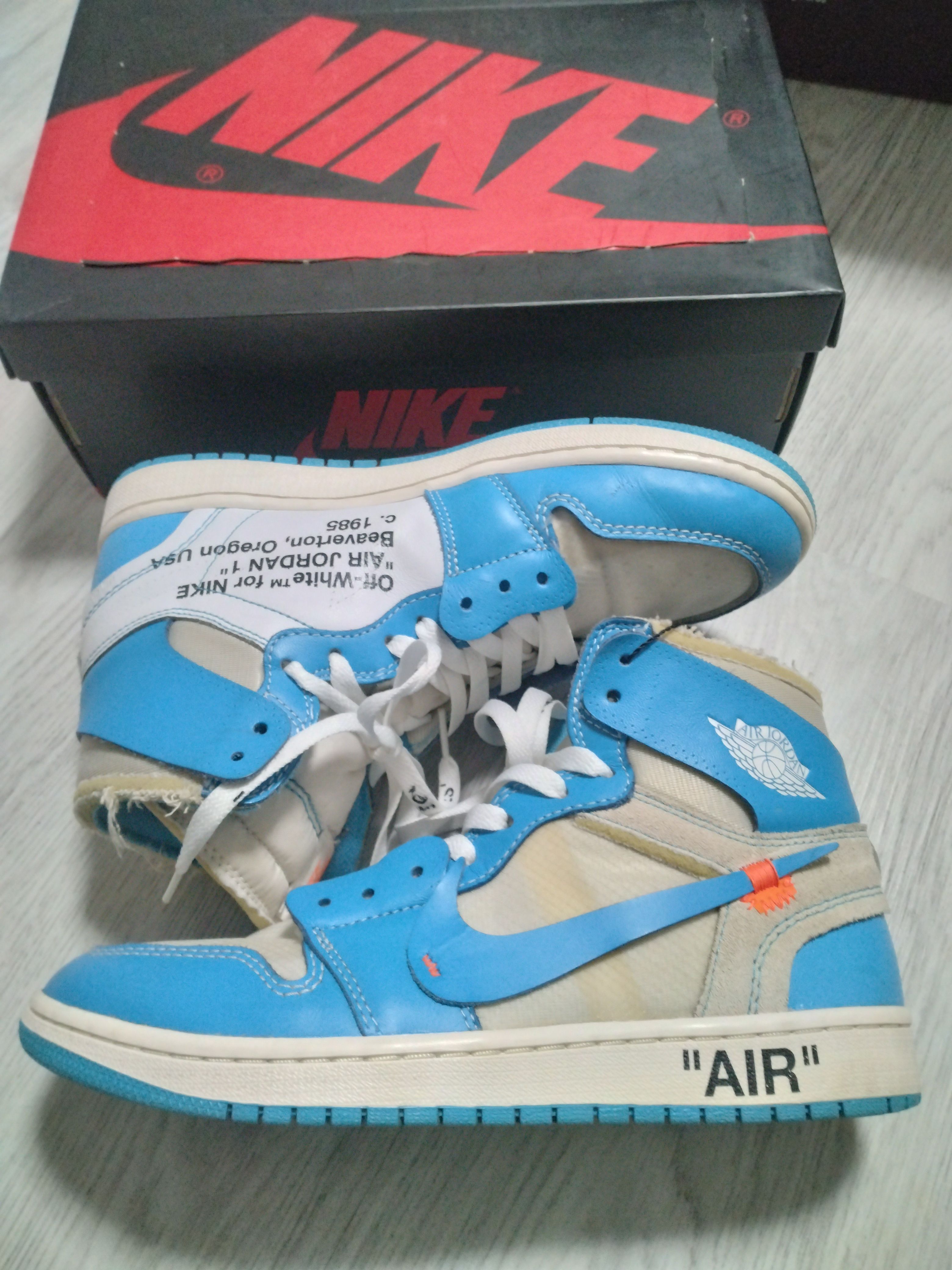 Off-White × Nike Air Jordan 1 High UNC "White/Dark Powder Blue"