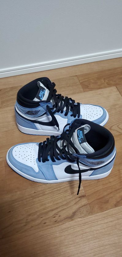 Nike Air Jordan 1 High OG "University Blue"