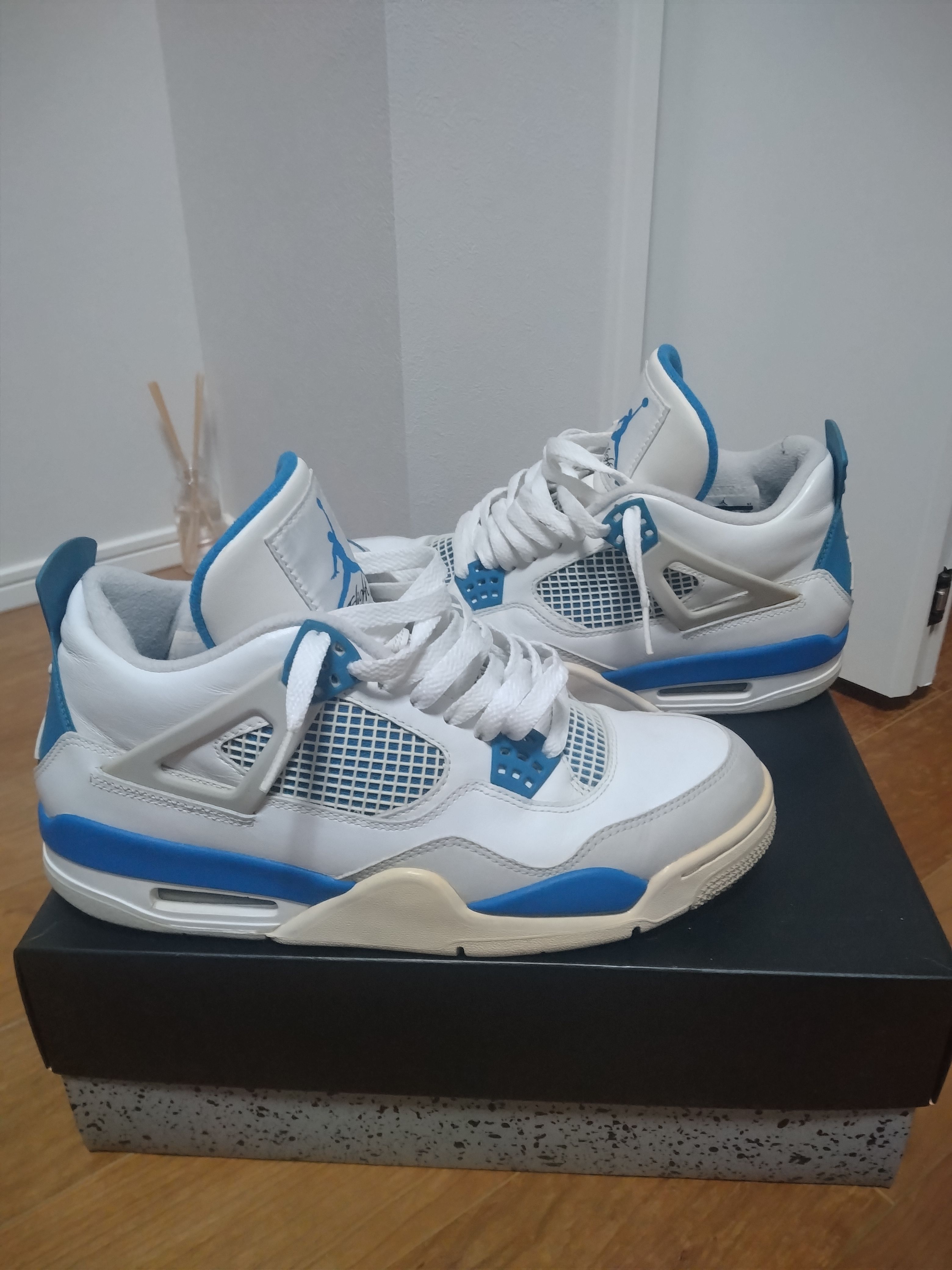 Nike Air Jordan 4 Retro "Military Blue" (2012)