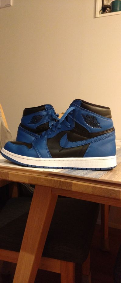 Nike Air Jordan 1 Retro High OG "Dark Marina Blue"