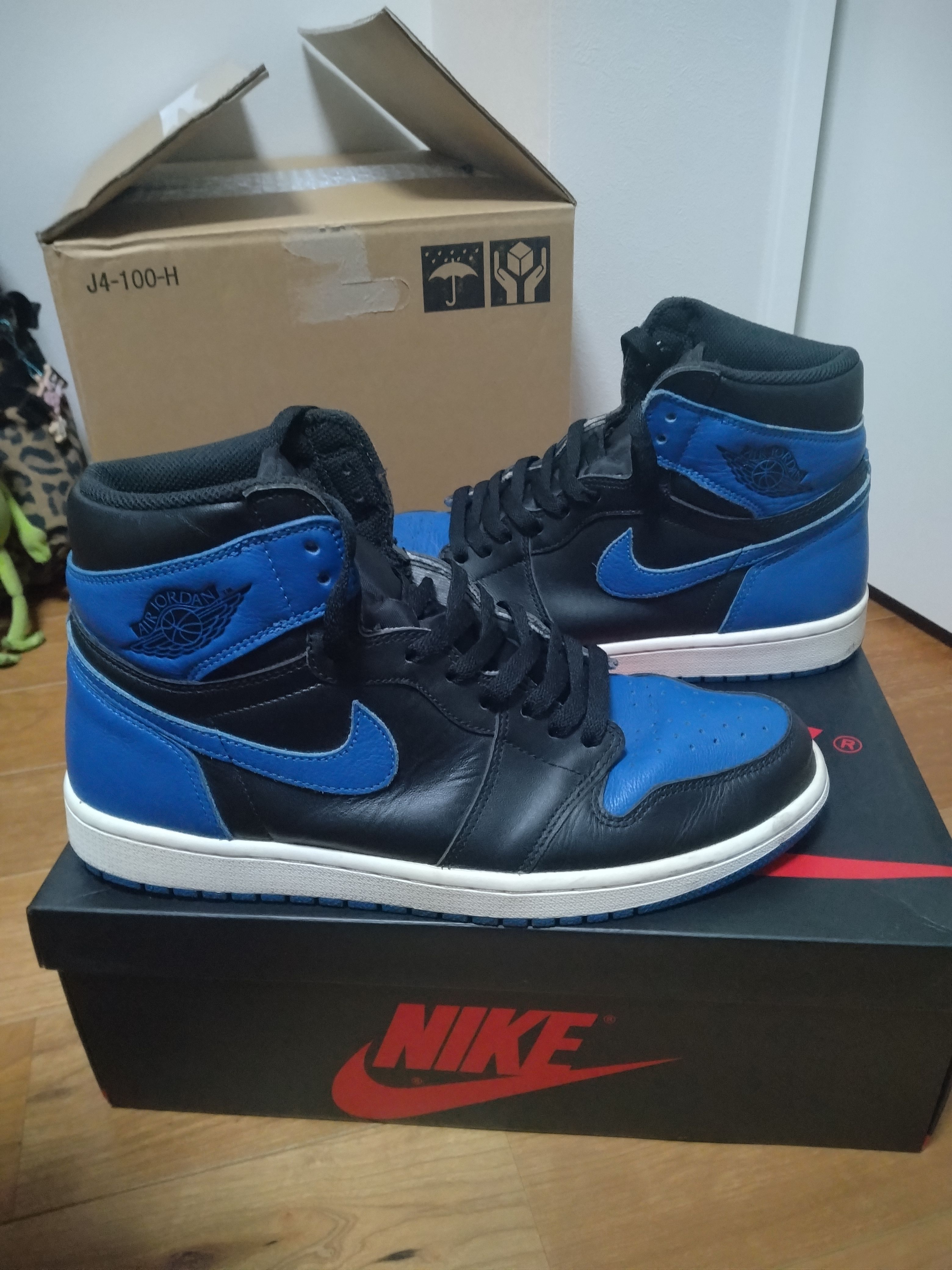 Nike Air Jordan 1 Retro High OG "Royal" (2017)