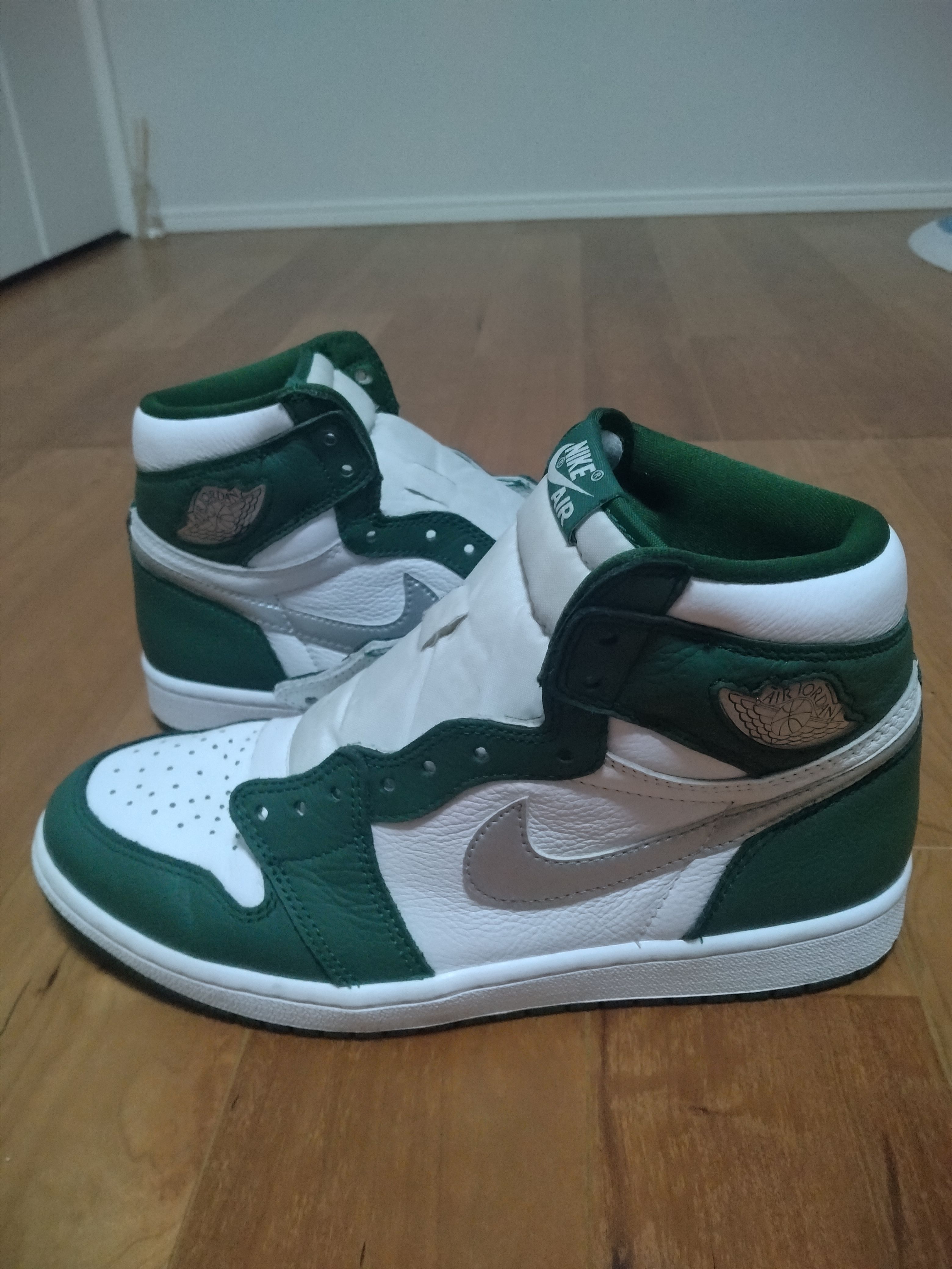 Nike Air Jordan 1 High Retro OG "Gorge Green"