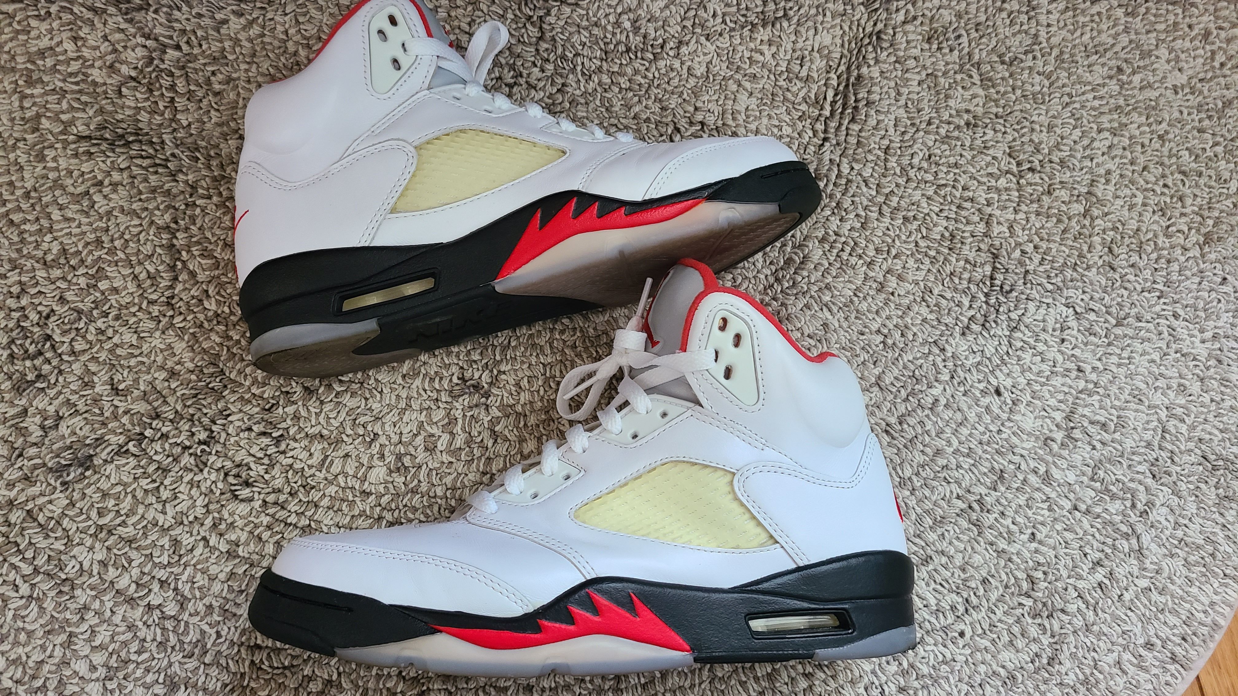 Nike Air Jordan 5 Retro "Fire Red" (2020)