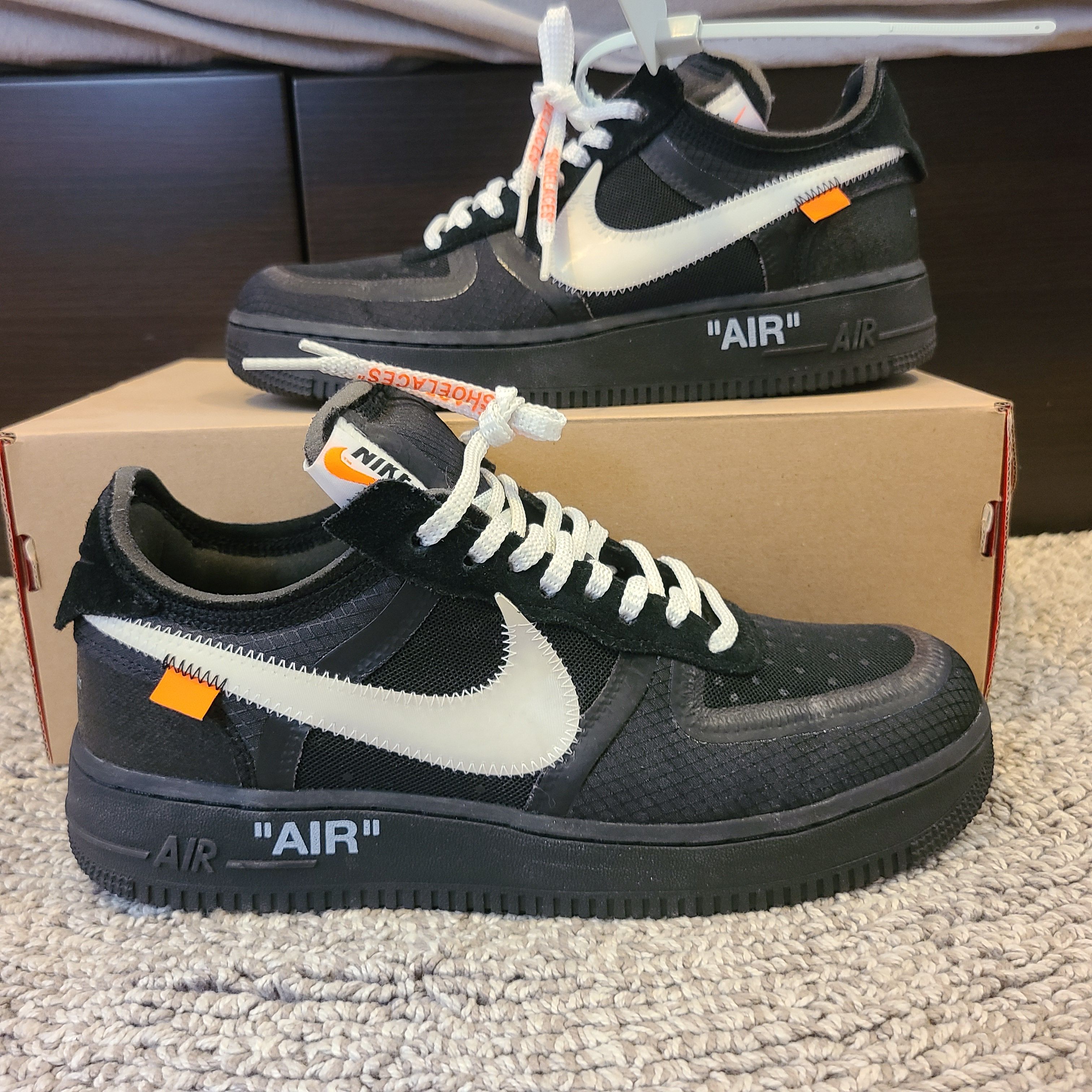 Off-White × Nike Air Force 1 Low "Black"