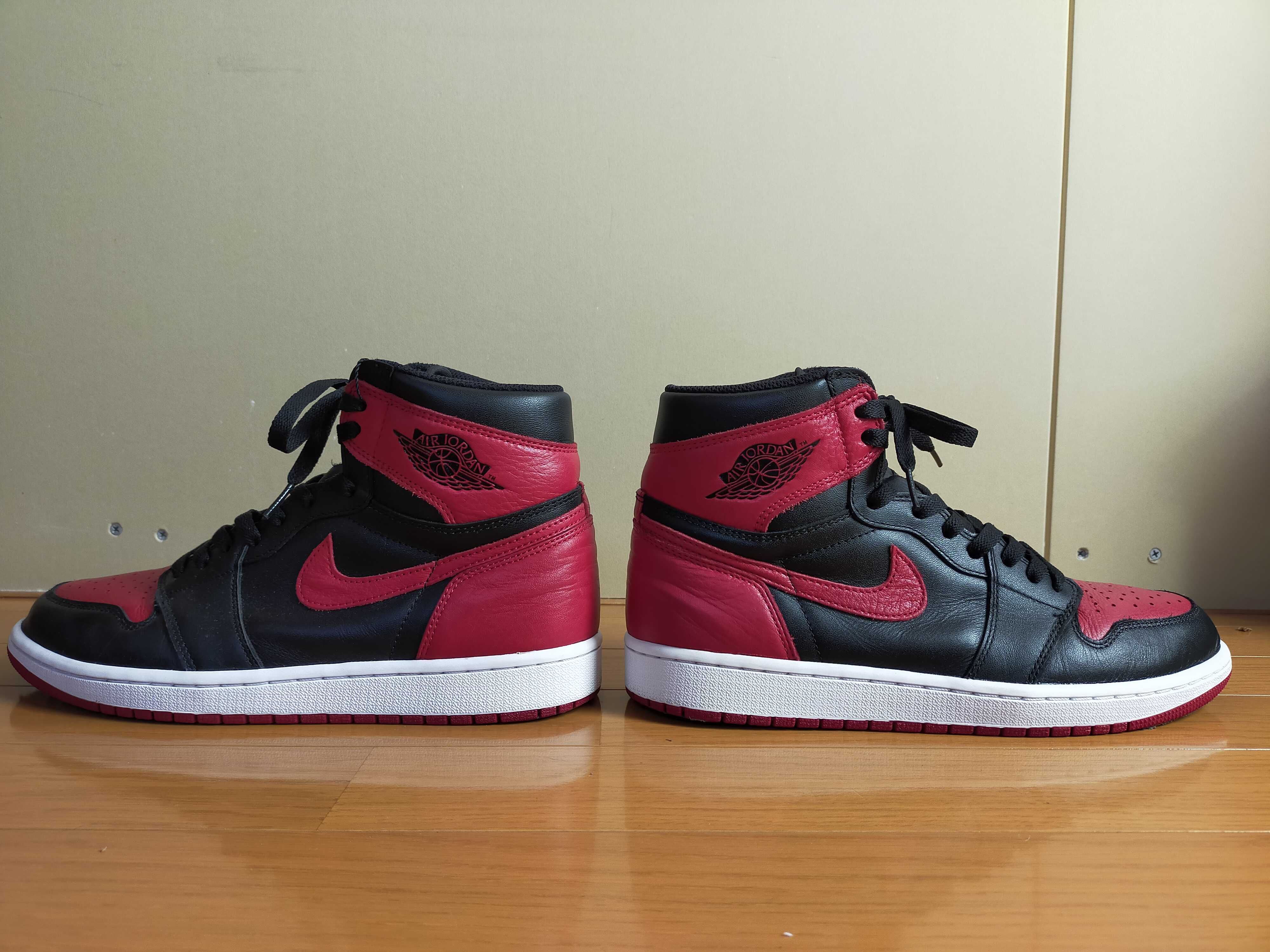 Nike Air Jordan 1 Retro High OG "Bred/Banned" (2016)