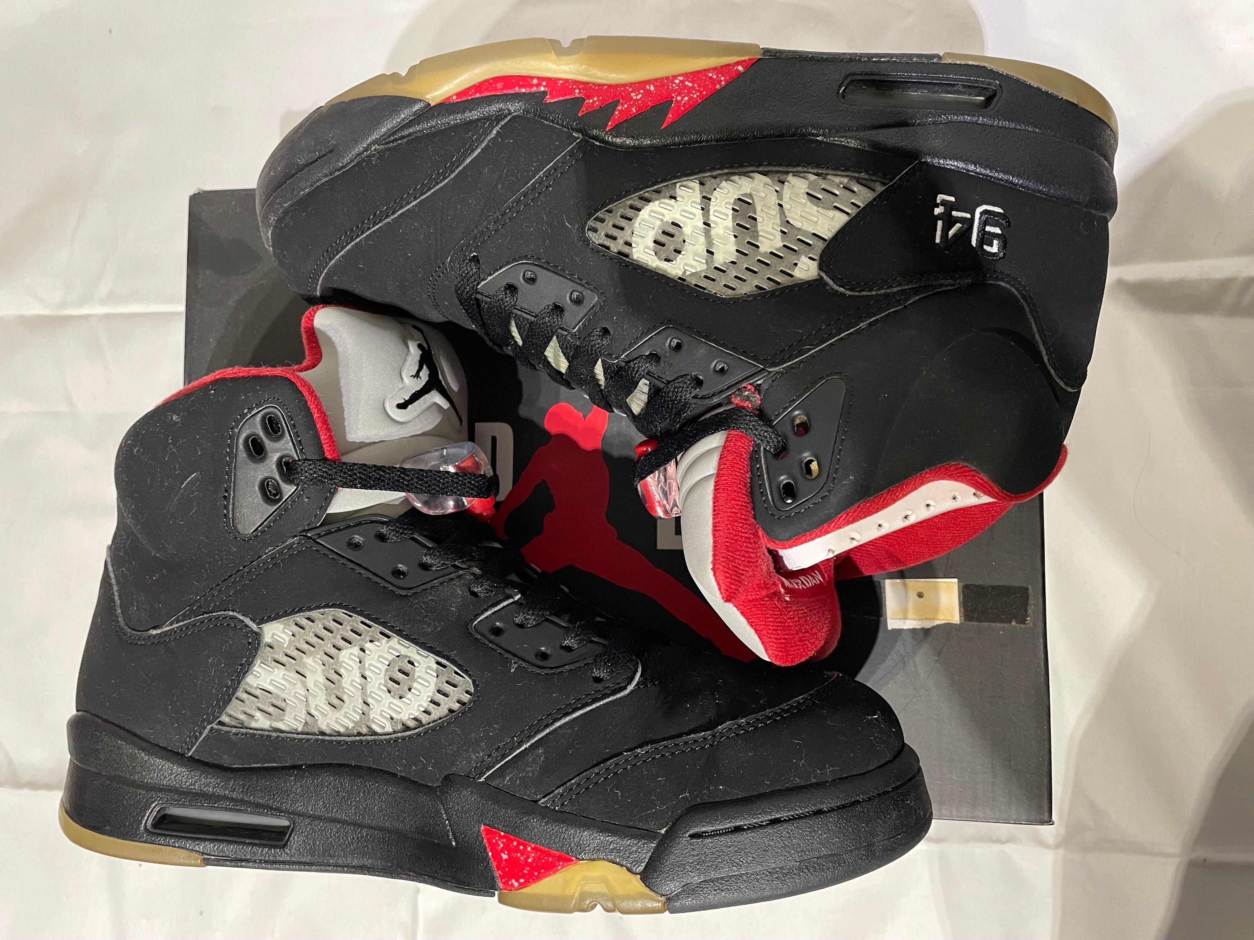 Supreme × Nike Air Jordan 5 Retro "Black"