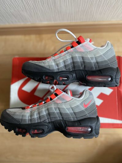 Nike Air Max 95 OG "White/Solar Red"
