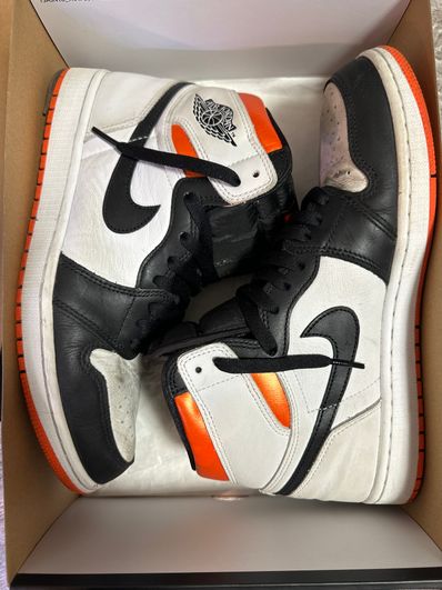 Nike Air Jordan 1 Retro High OG "Electro Orange"
