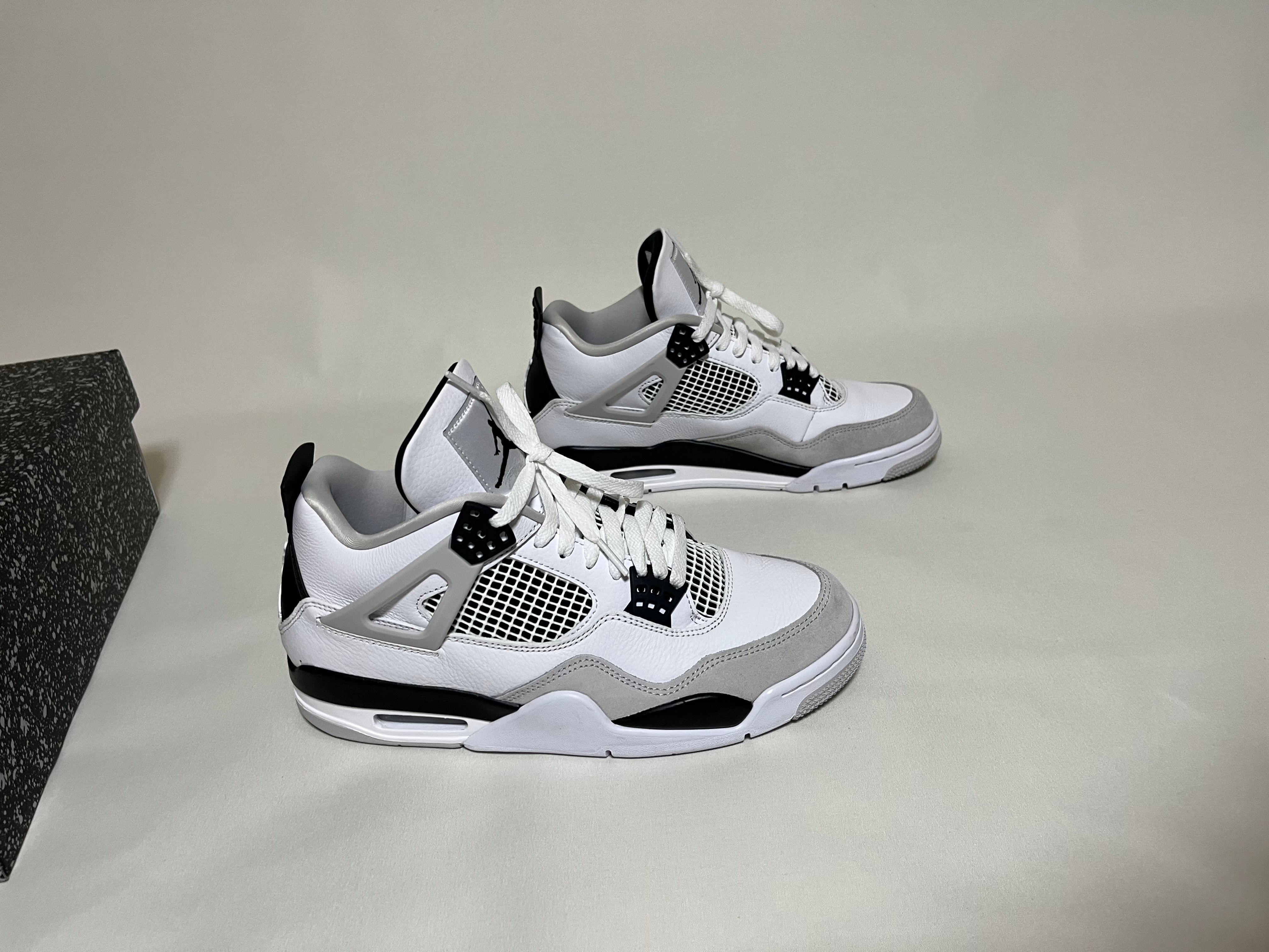 Nike Air Jordan 4 "Military Black"