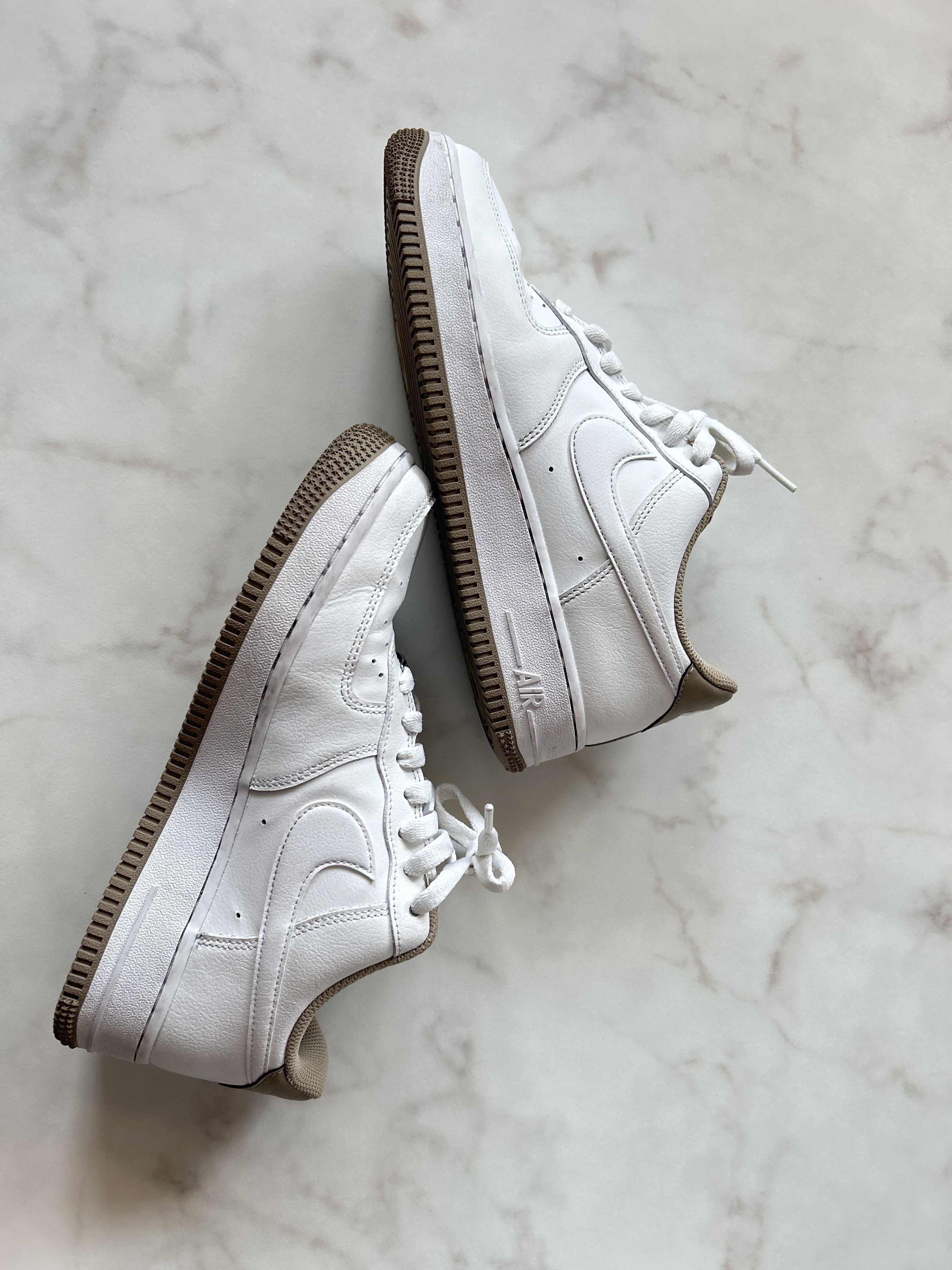 Nike Air Force 1 Low '07 "White/Khaki/White"