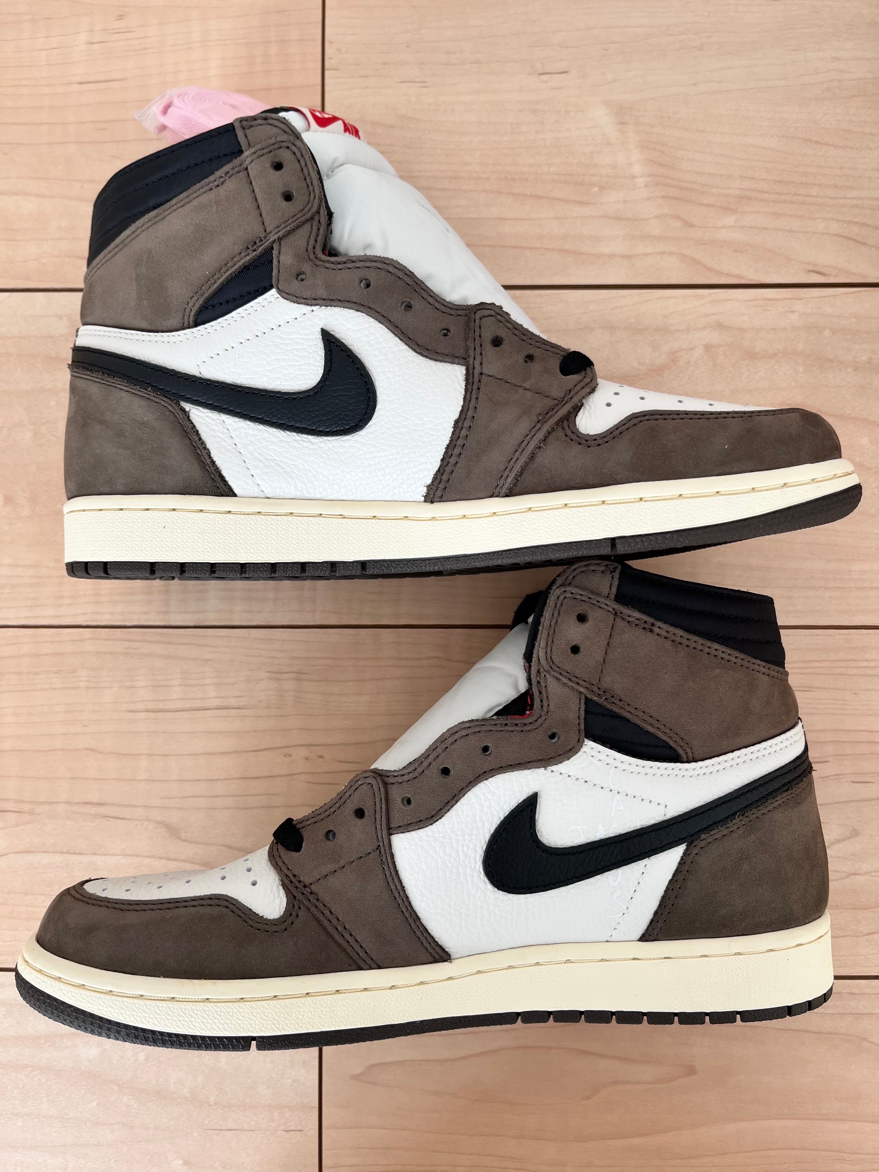Travis Scott × Nike Air Jordan 1 Retro High OG TS SP "Sail/Dark Mocha"