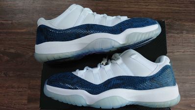 AIR JORDAN 11 LOW "SNAKESKIN"