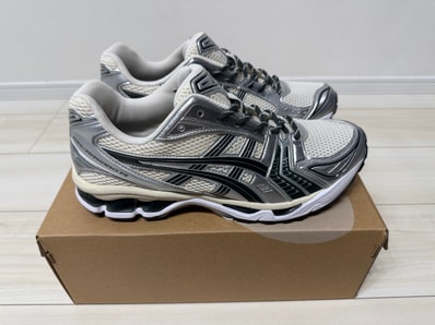 KITH × Asics Vintage Tech Gel-Kayano 14 "Cream/Scarab" (1203A566-100)
