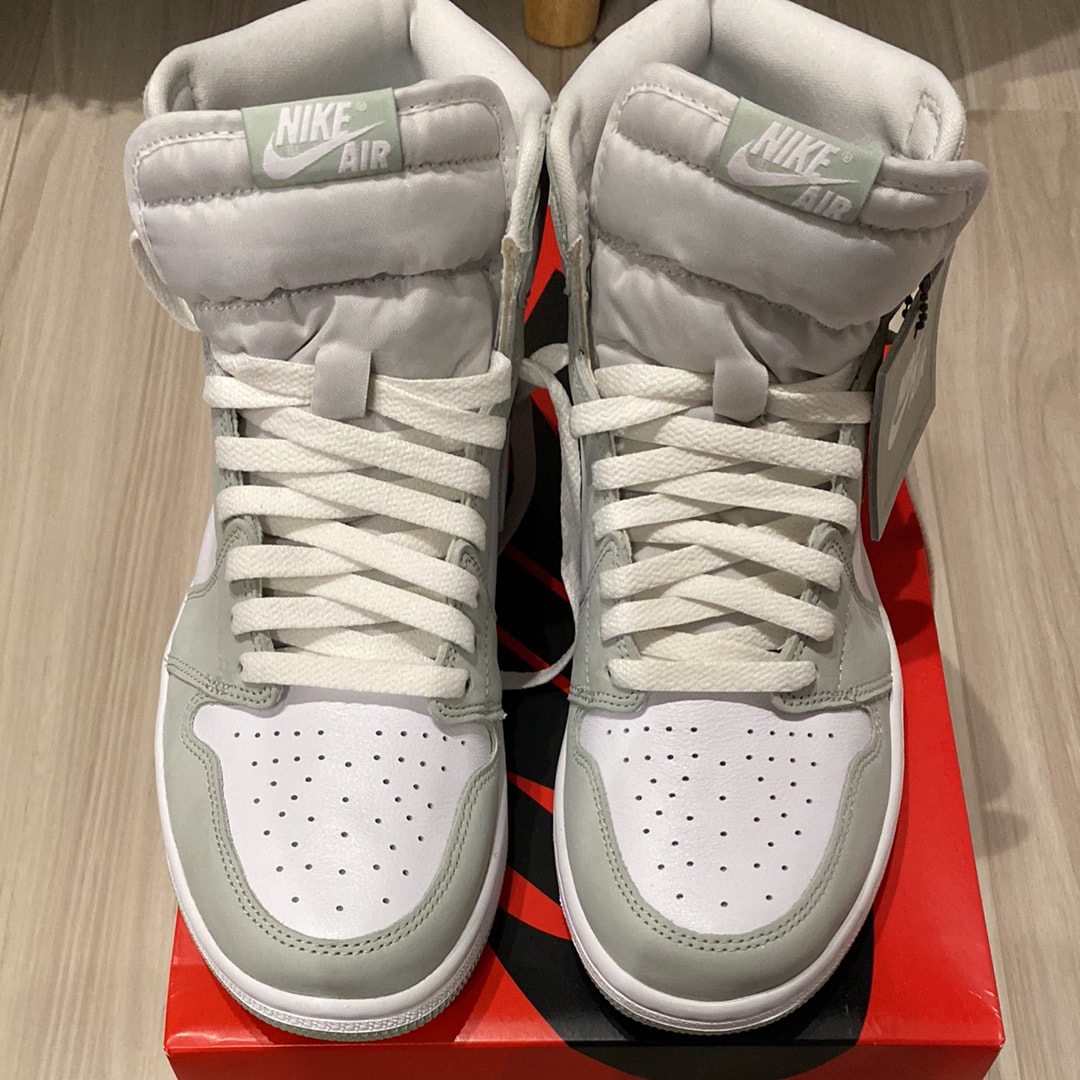 ナイキ ウィメンズ エアジョーダン1 ハイ OG "シーフォーム"