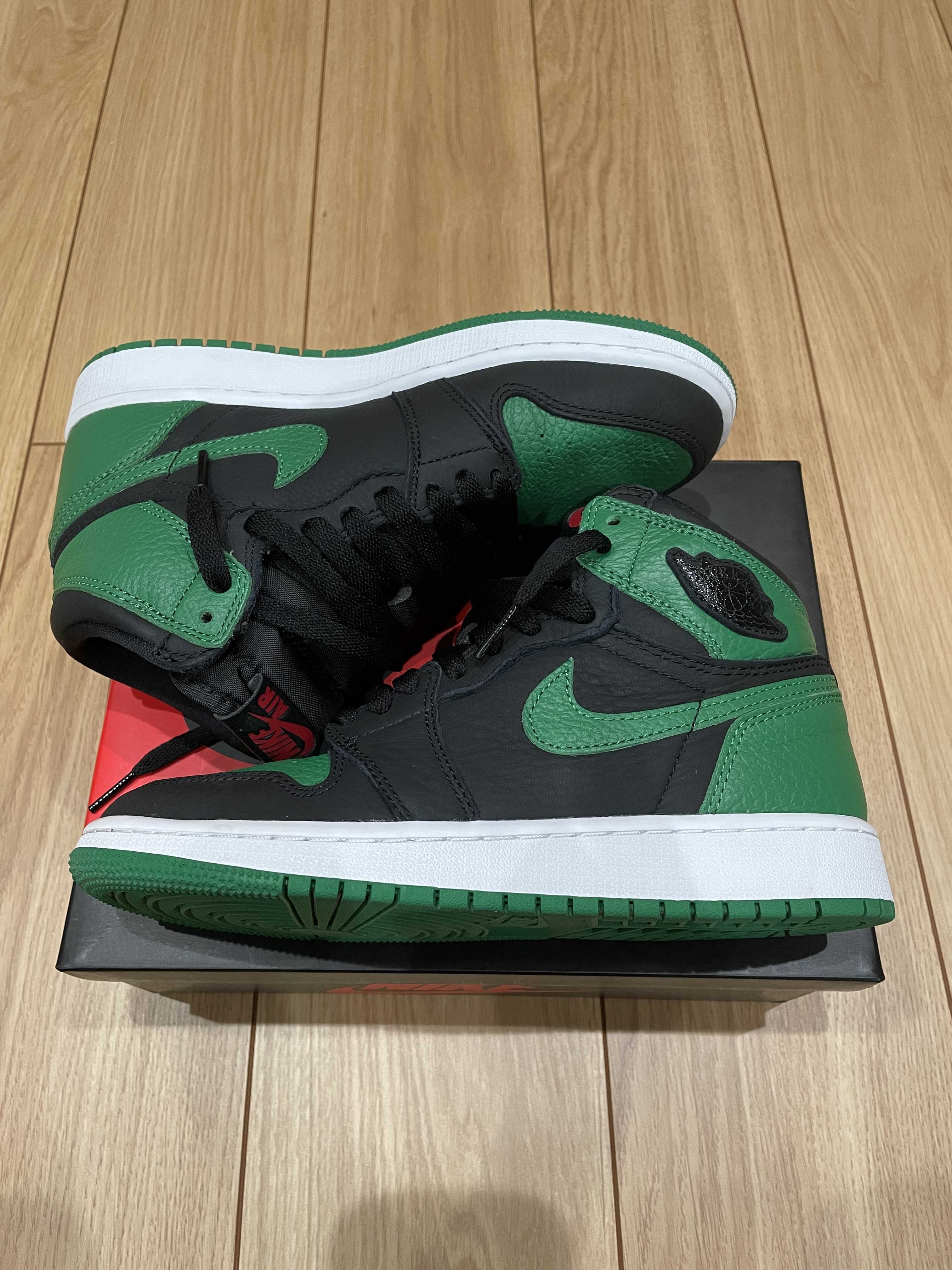 NIKE AIR JORDAN 1 RETRO HIGH OG GS "BLACK/PINE GREEN"