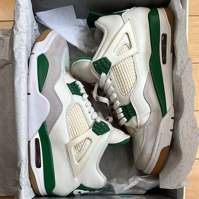 Nike SB × Air Jordan 4 Retro SP "Pine Green"