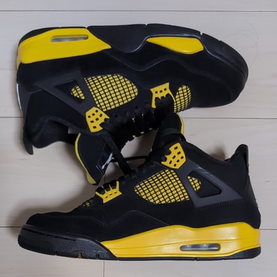 Nike Air Jordan 4 Retro "Thunder"(2023)