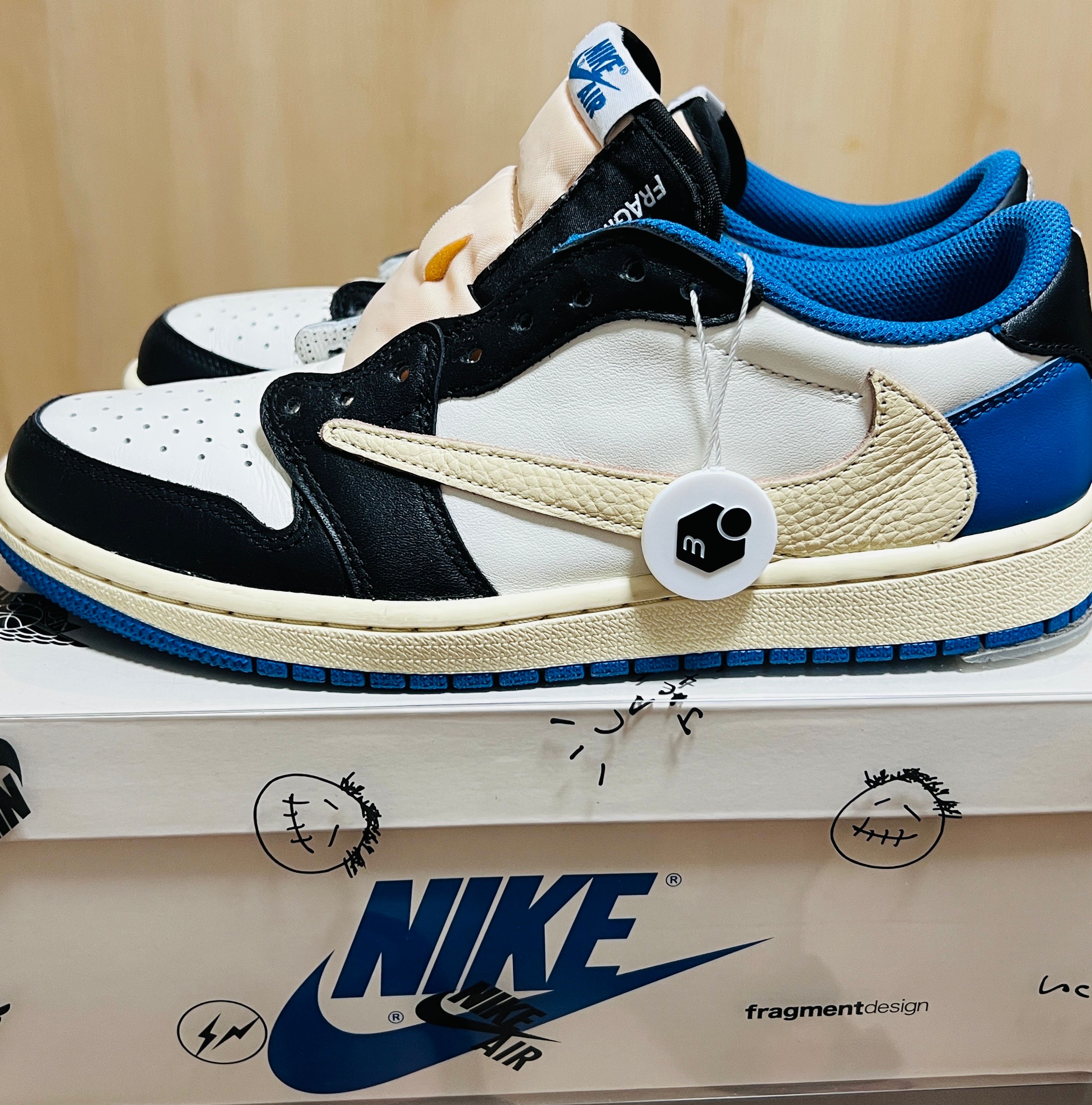 Travis Scott × fragment design × Nike Air Jordan 1 Low OG SP "Military Blue"