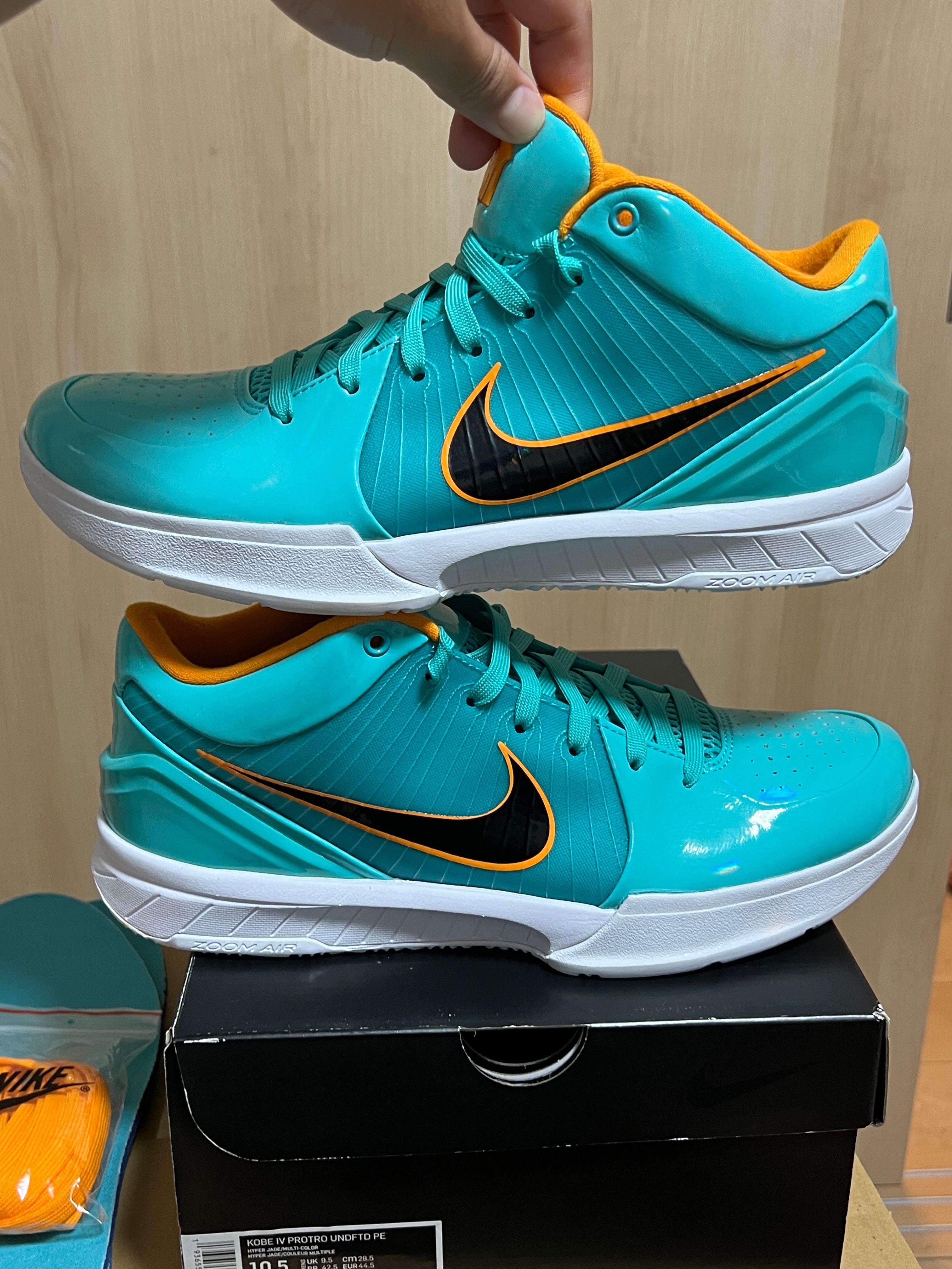 UNDEFEATED × Nike Kobe 4 Protro "Hyper Jade"