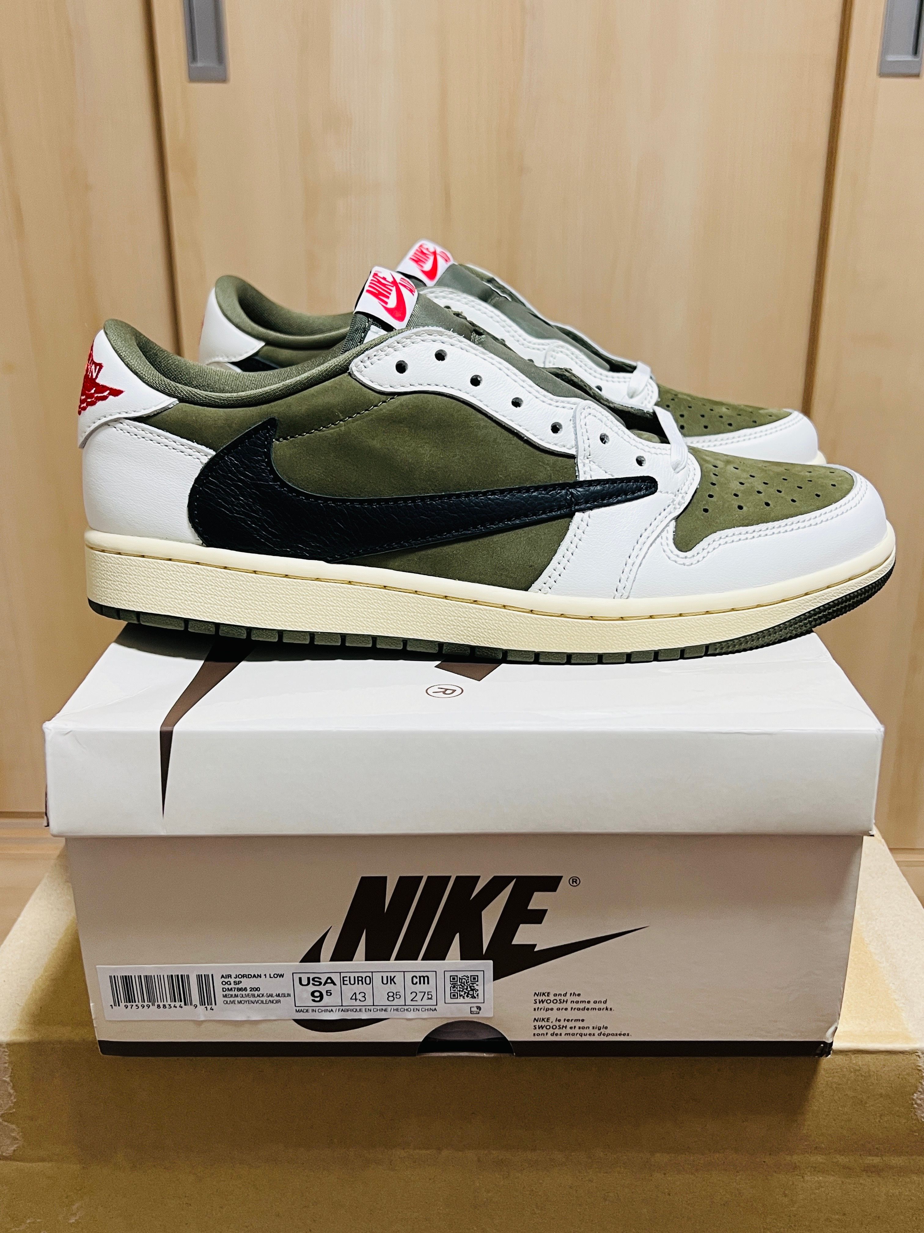 Travis Scott × Nike Air Jordan 1 Low OG SP "Reverse Olive"