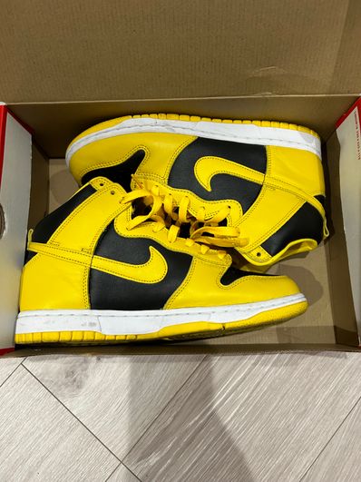 Nike Dunk High "Black/Varsity Maize"