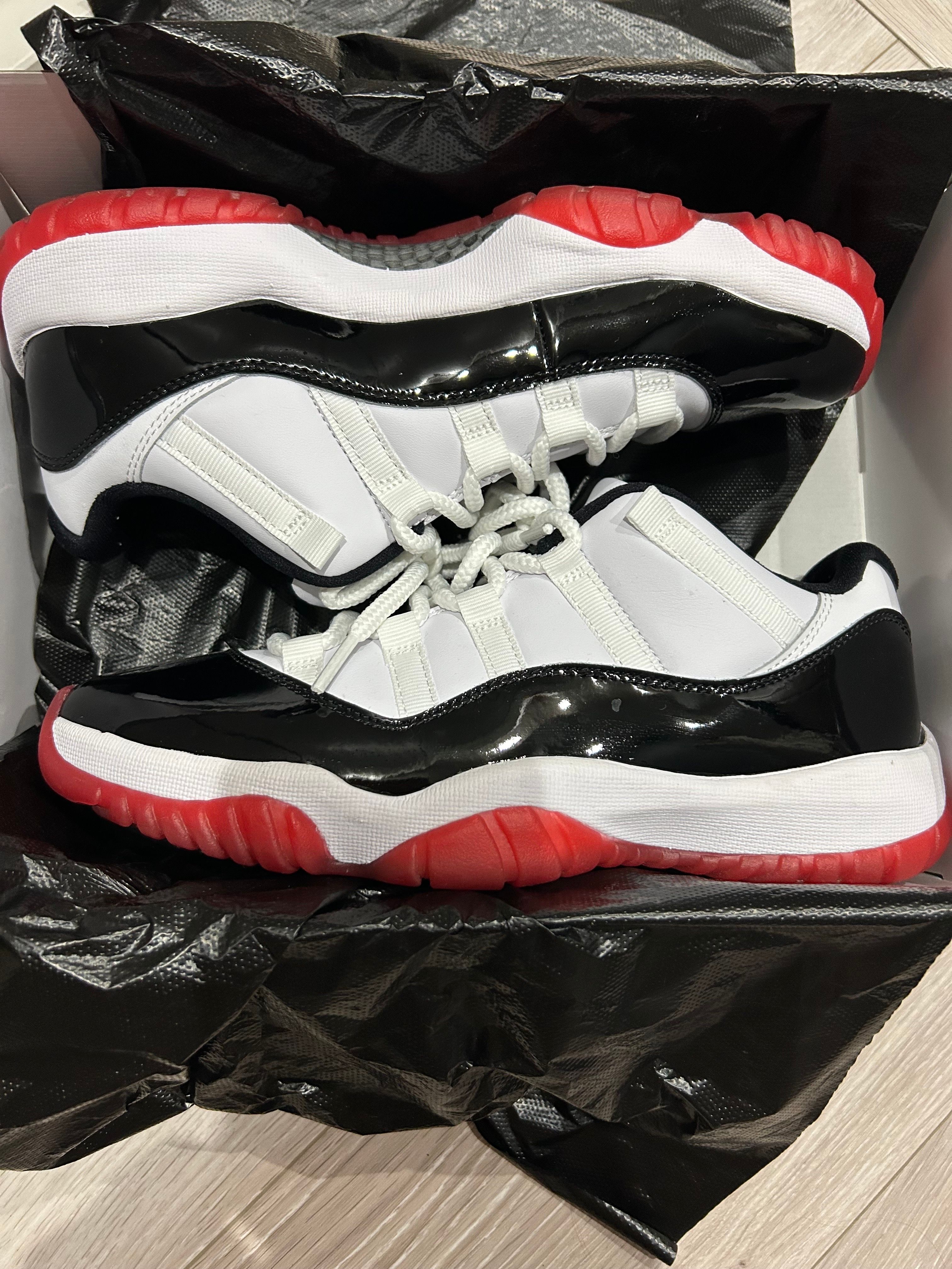 Nike Air Jordan 11 Low "Gym Red"